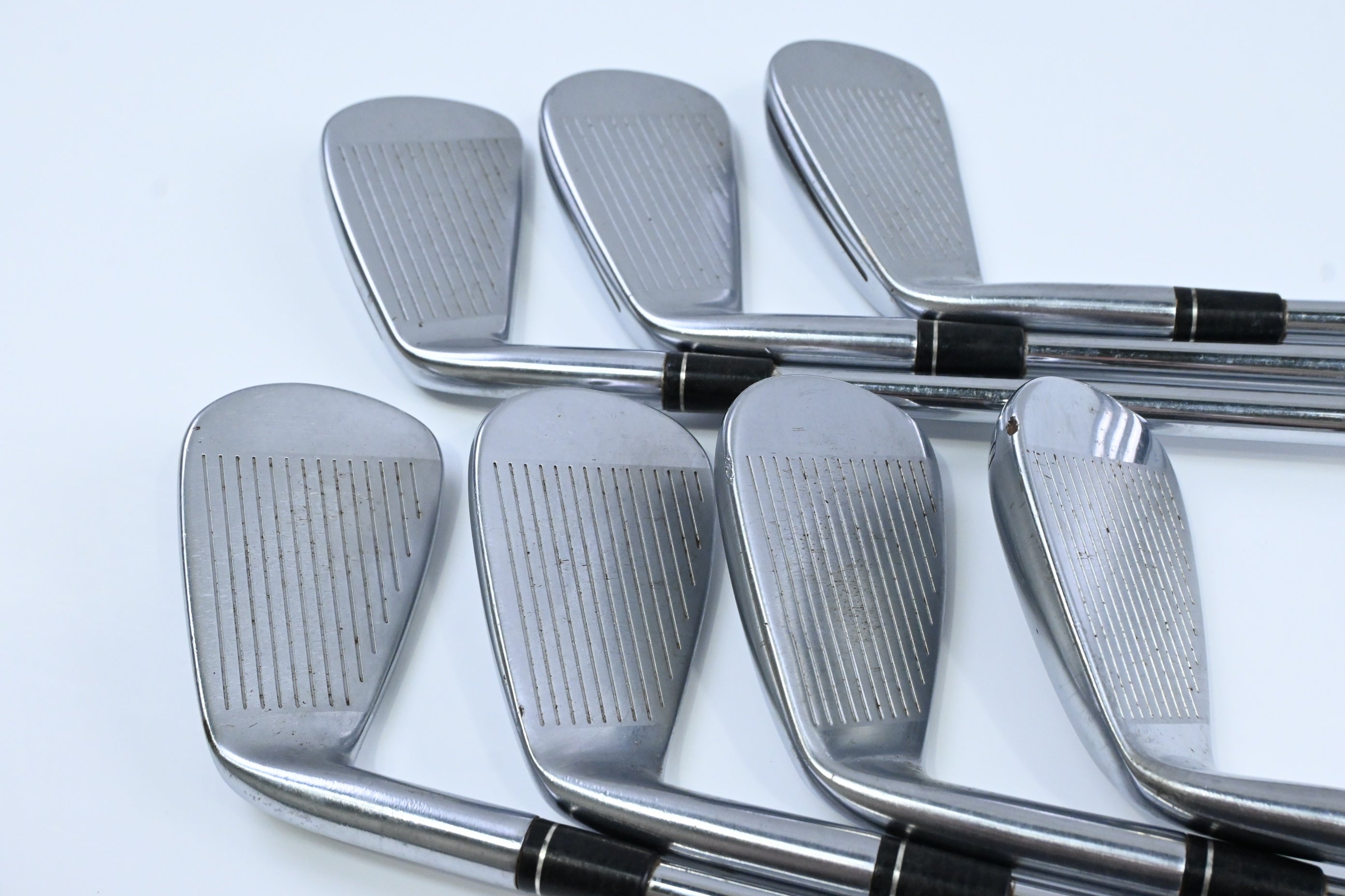 Taylormade P790 2017 Irons / 5-PW+AW / Regular Flex Dynamic Gold 105 R300 Shafts