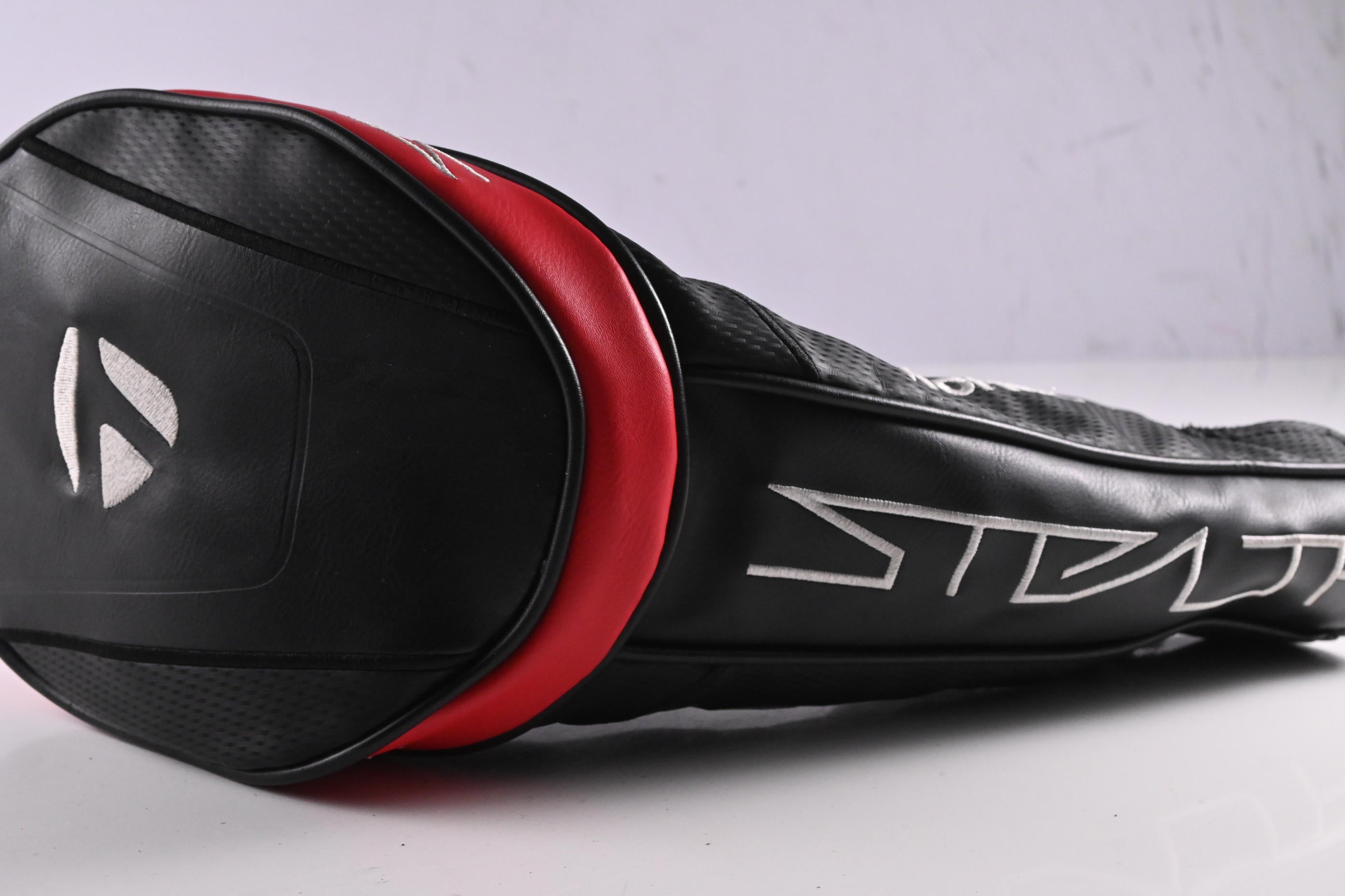 Taylormade Stealth 2 Driver / 10.5 Degree / Regular Flex Ventus Blue 6 Shaft