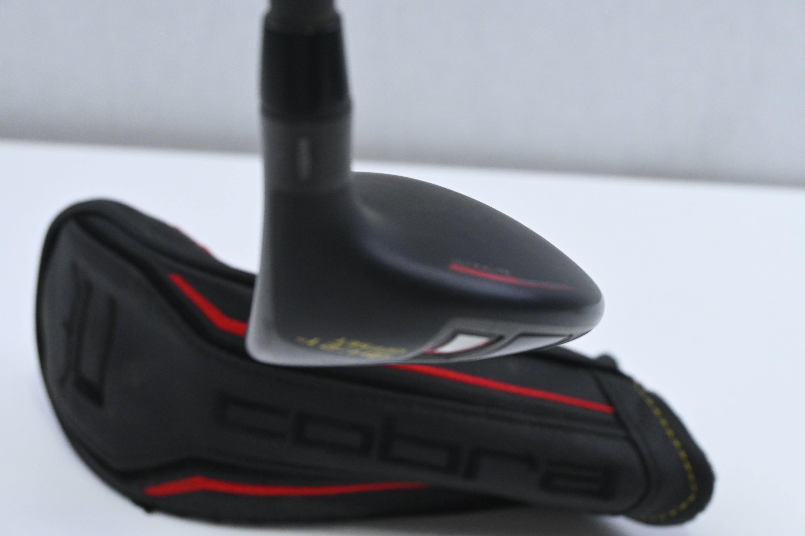 Cobra  Air-X 2.0 #4 Hybrid / 21 Degree / Senior Flex Cobra Ultralite Shaft
