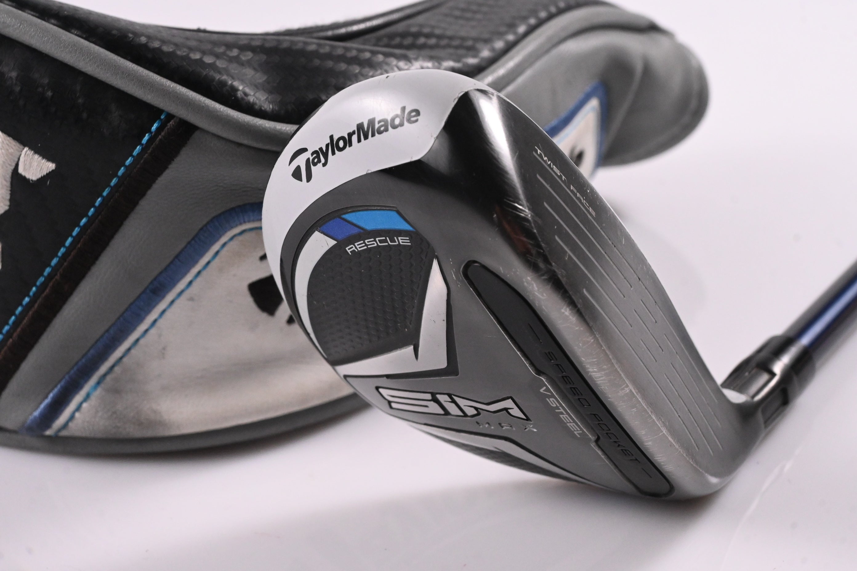 Taylormade SIM Max #3 Hybrid / 19 Degree / Regular Flex Fujikura Ventus Blue 6