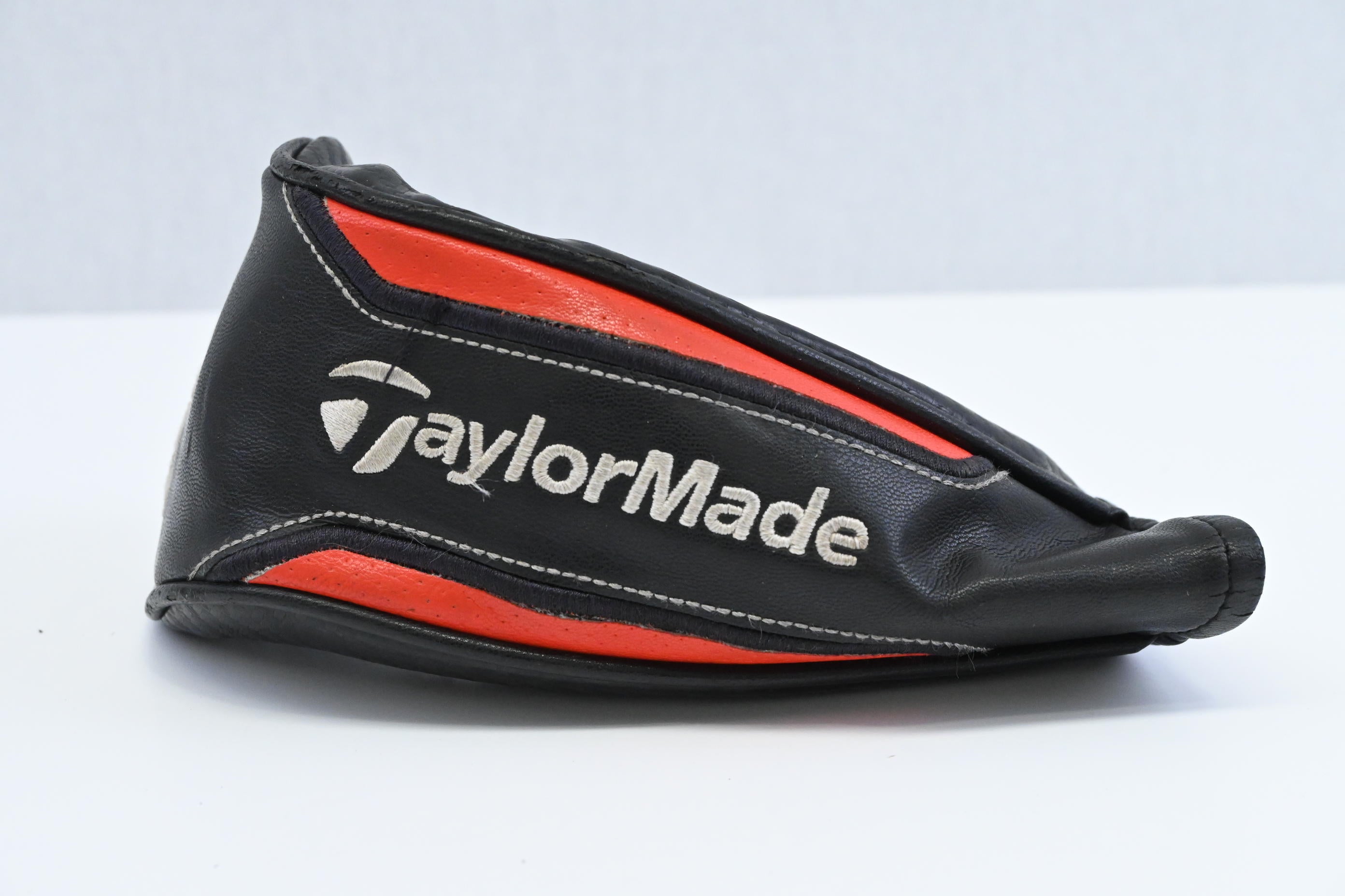 Taylormade M6 #4 Hybrid / 22 Degree / Regular Flex Fujikura Atmos Orange 6