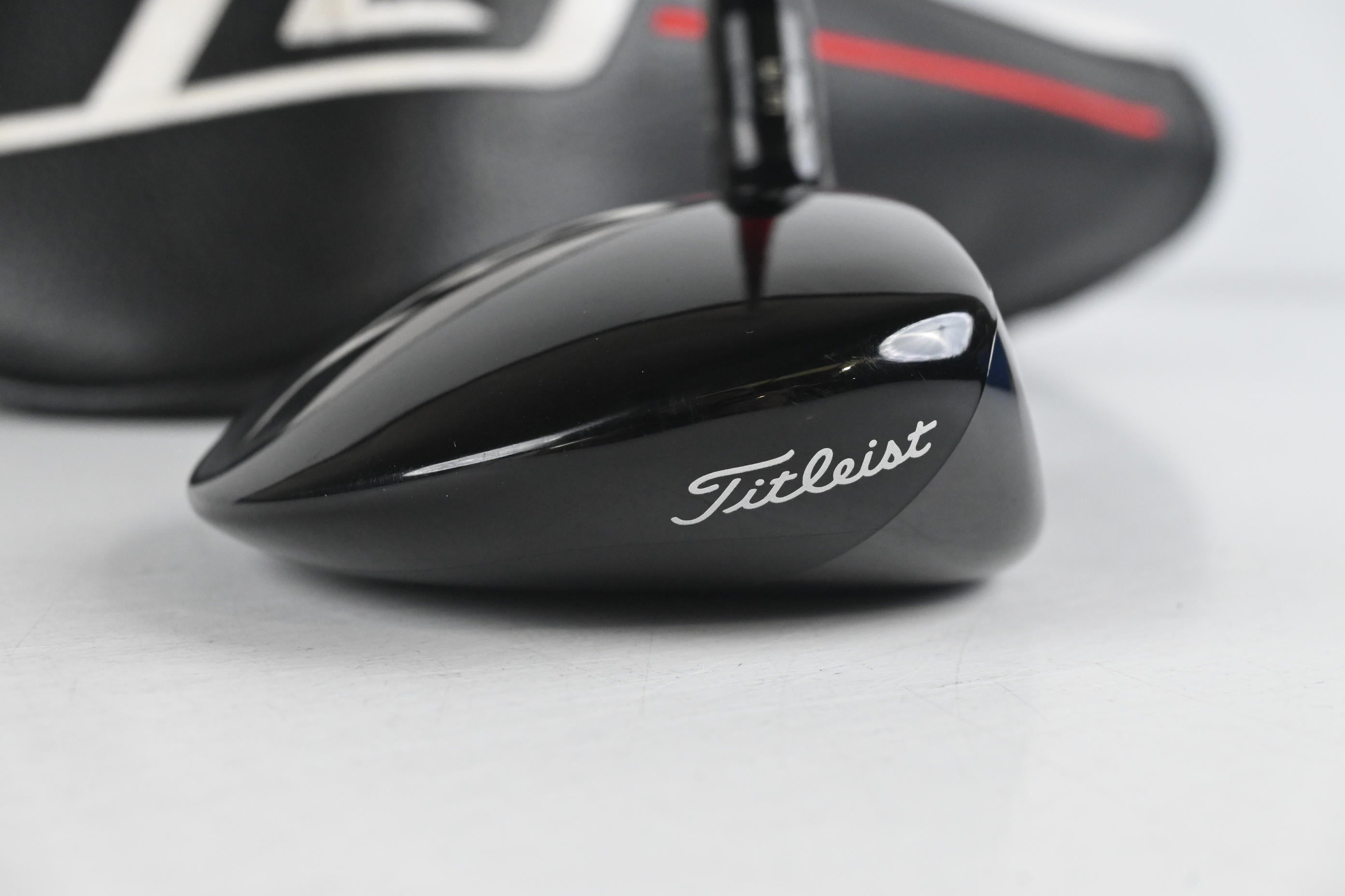 Titleist GT2 #5 Wood / 18 Degree / Stiff Flex Denali Red 60 Shaft