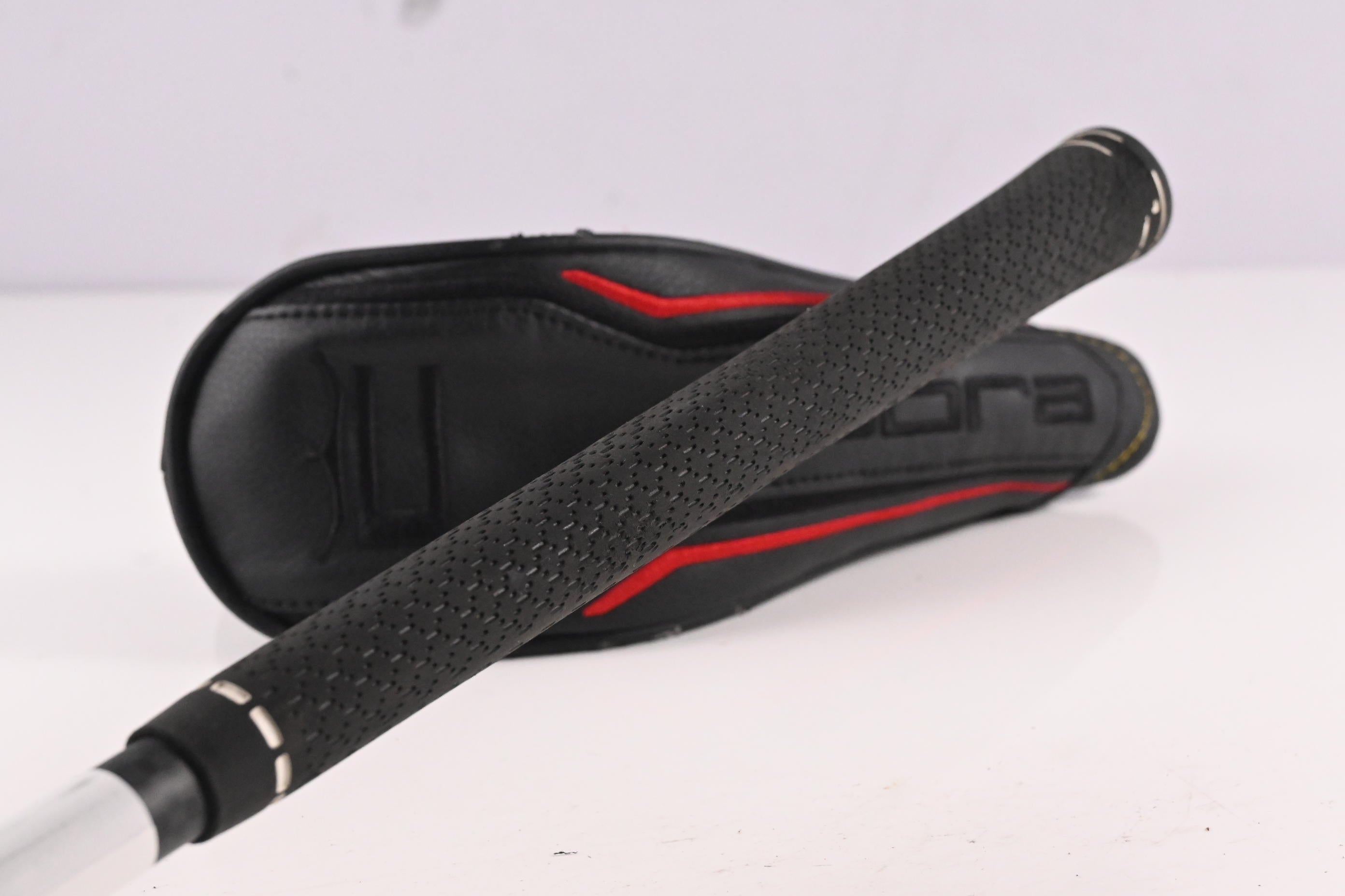 Cobra  Air-X 2.0 #7 Hybrid / 30 Degree / Regular Flex Cobra Ultra Lite 50 Shaft