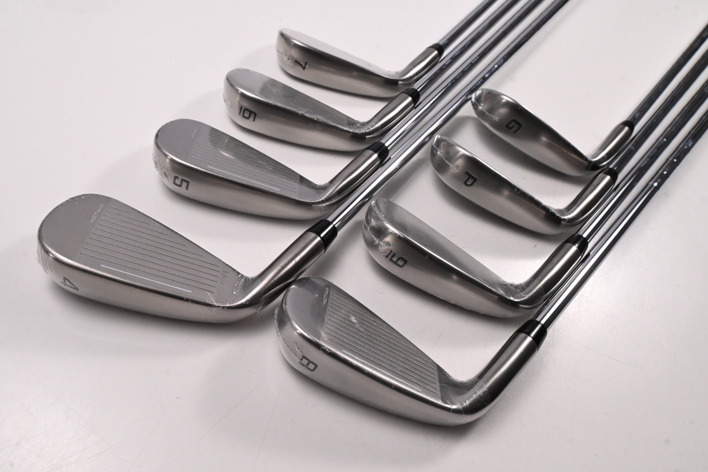 Cobra DS-Adapt Irons / 4-PW+GW / Regular Flex KBS Tour Lite Shafts