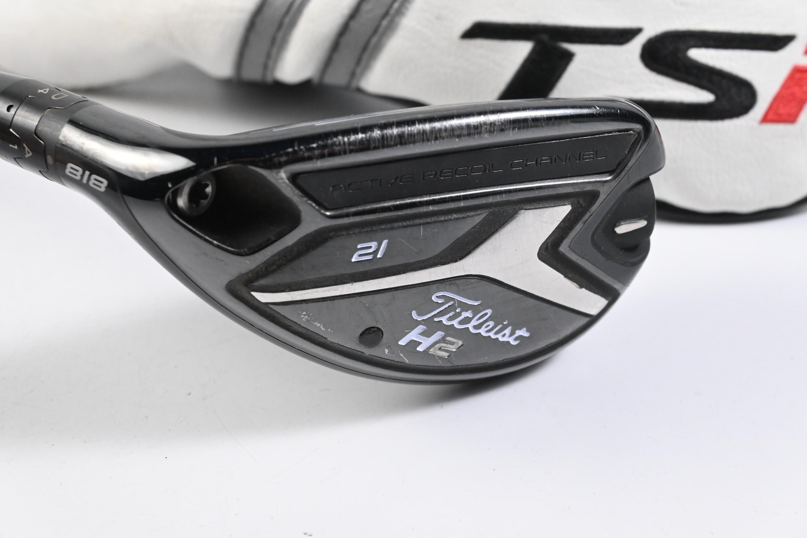 Left Hand Titleist 818 H2 #3 Hybrid / 21 Degree / Regular Flex Aldila Rogue 85