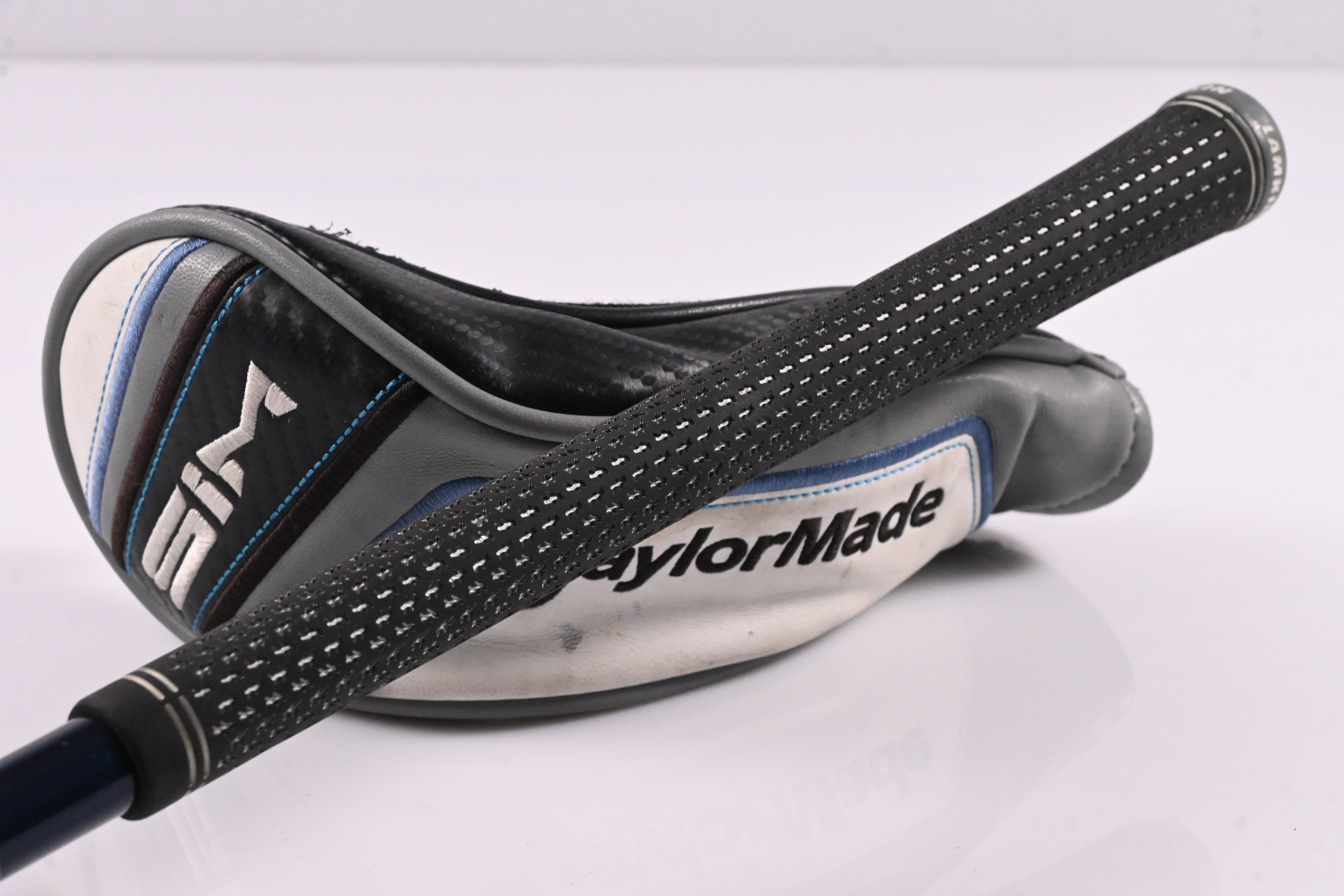 Taylormade SIM Max #3 Hybrid / 19 Degree / Regular Flex Fujikura Ventus Blue 6