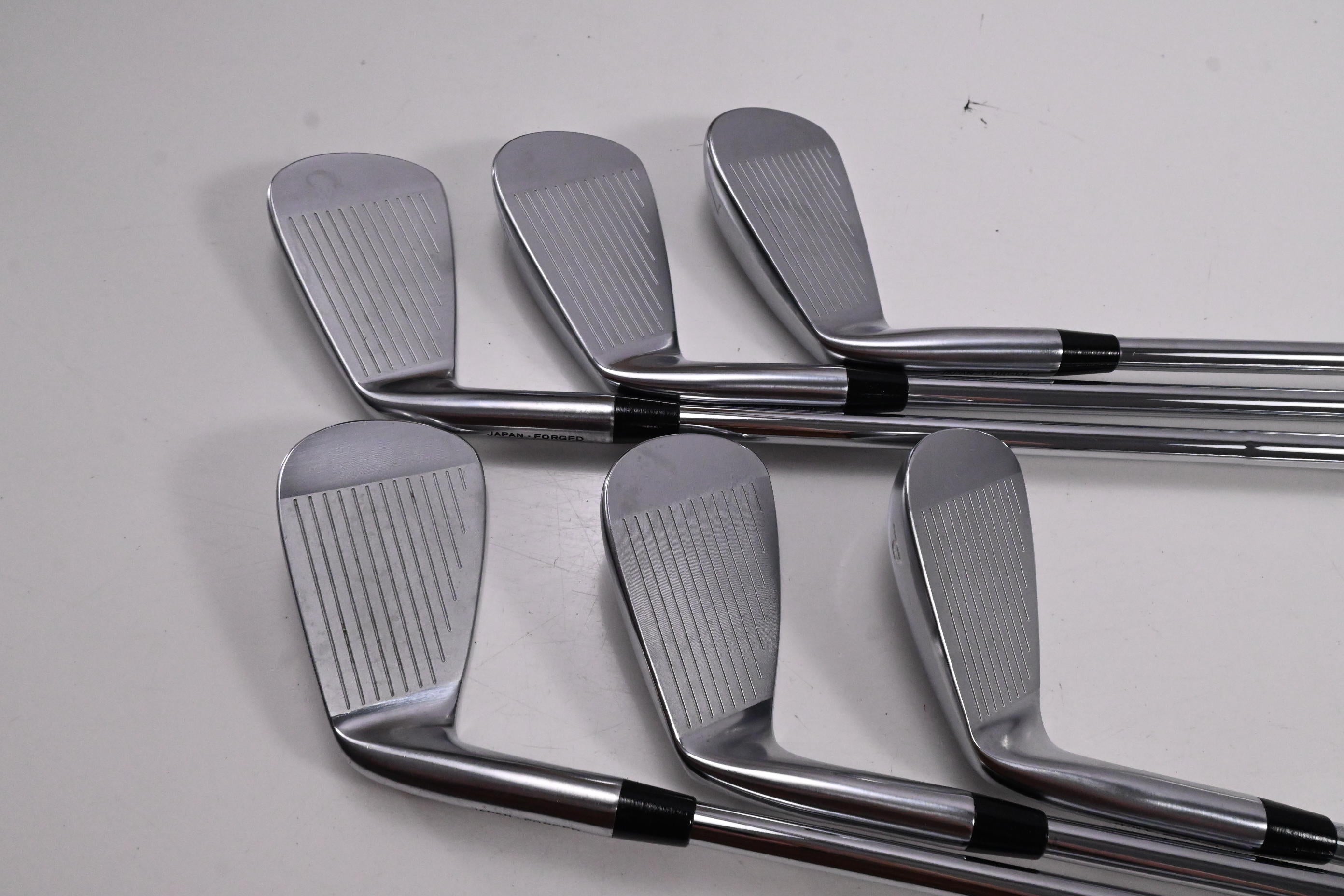Vega VMB Irons / 5-PW / X-Flex Shimada Tour Shafts