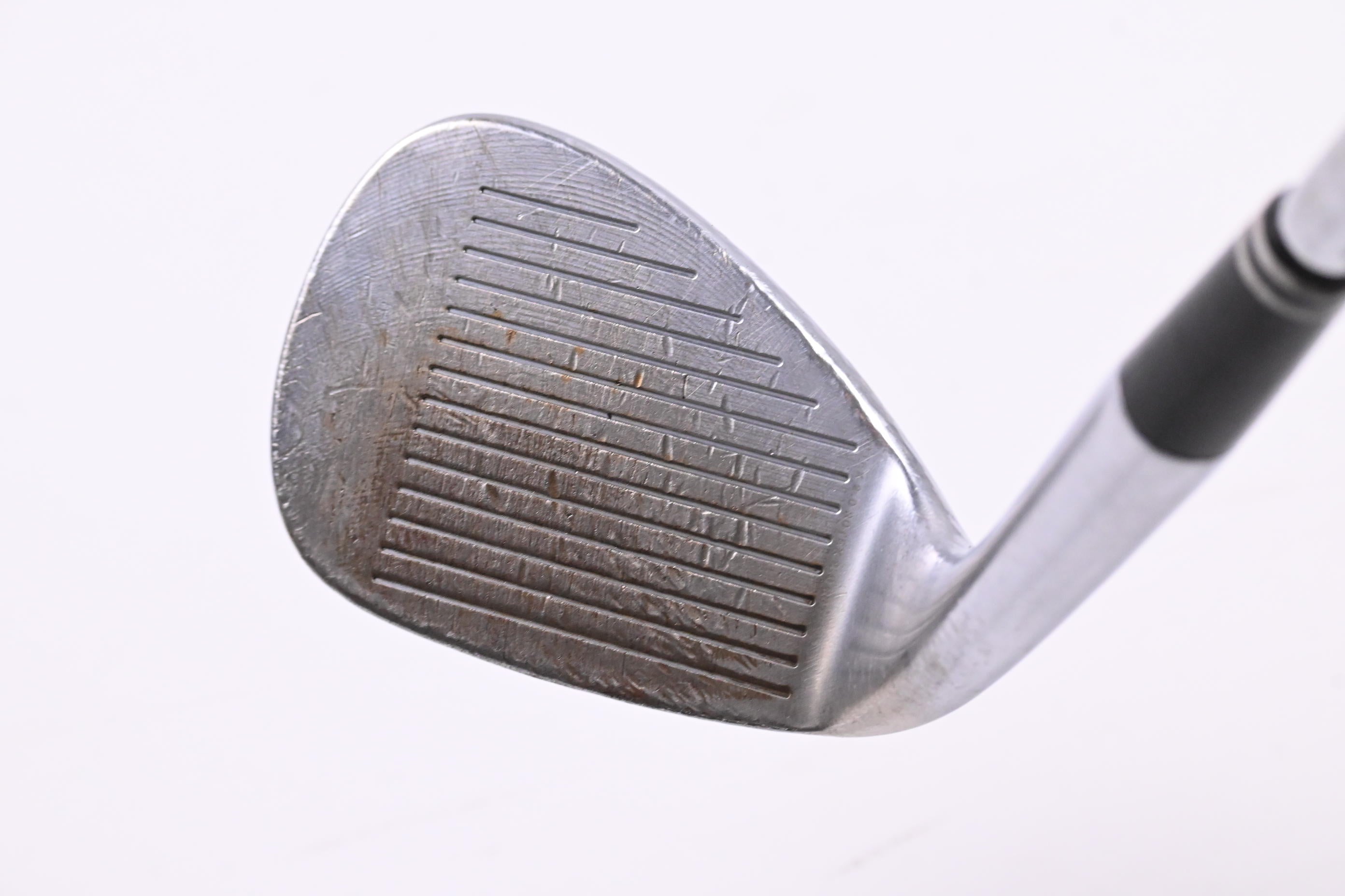 Cleveland 588 RTX 2.0 Sand Wedge / 56 Degree / Wedge Flex DG Spinner Shaft