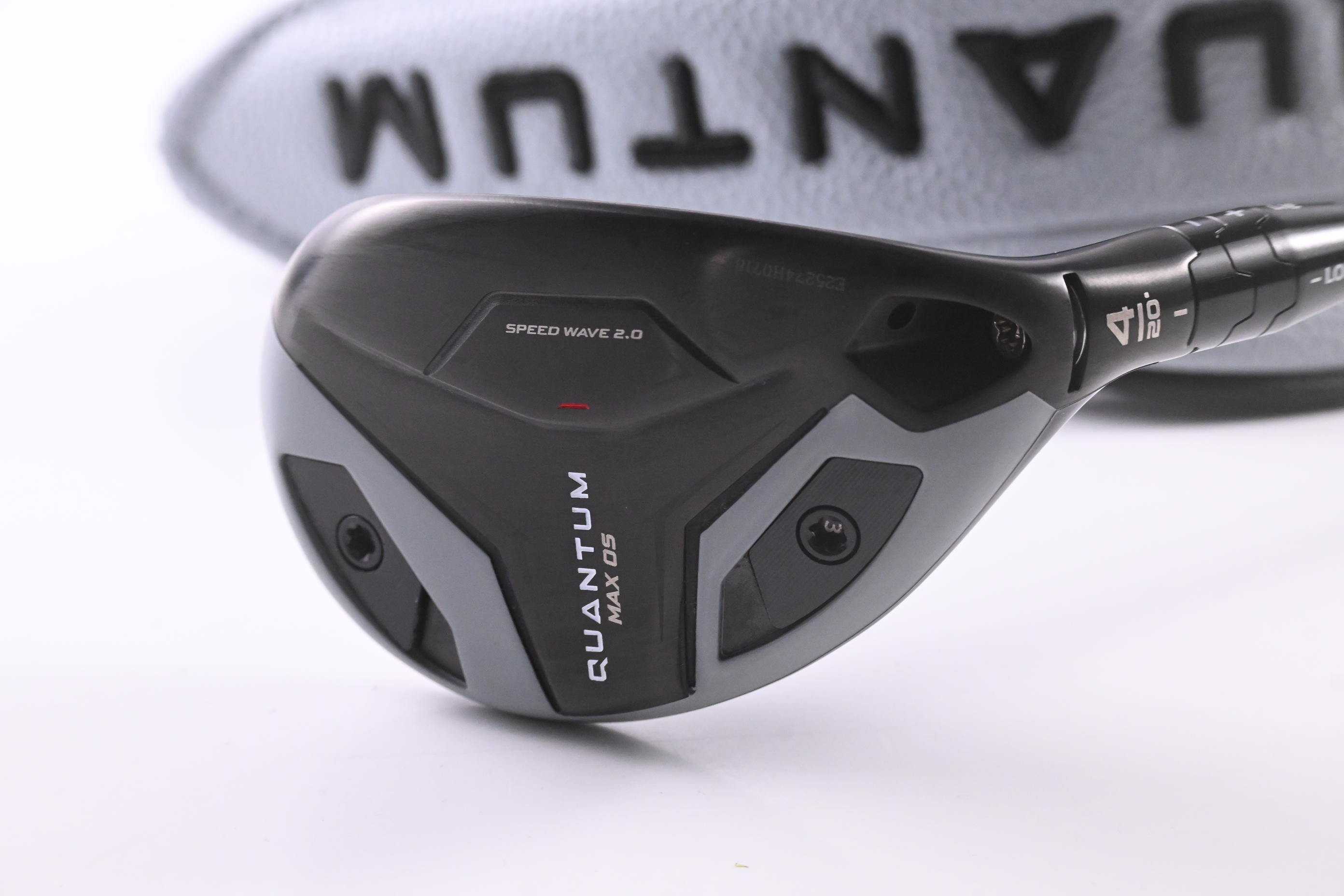 Callaway Quantum Max OS #4 Hybrid / 20 Degree / Regular Flex Denali Frost Silver