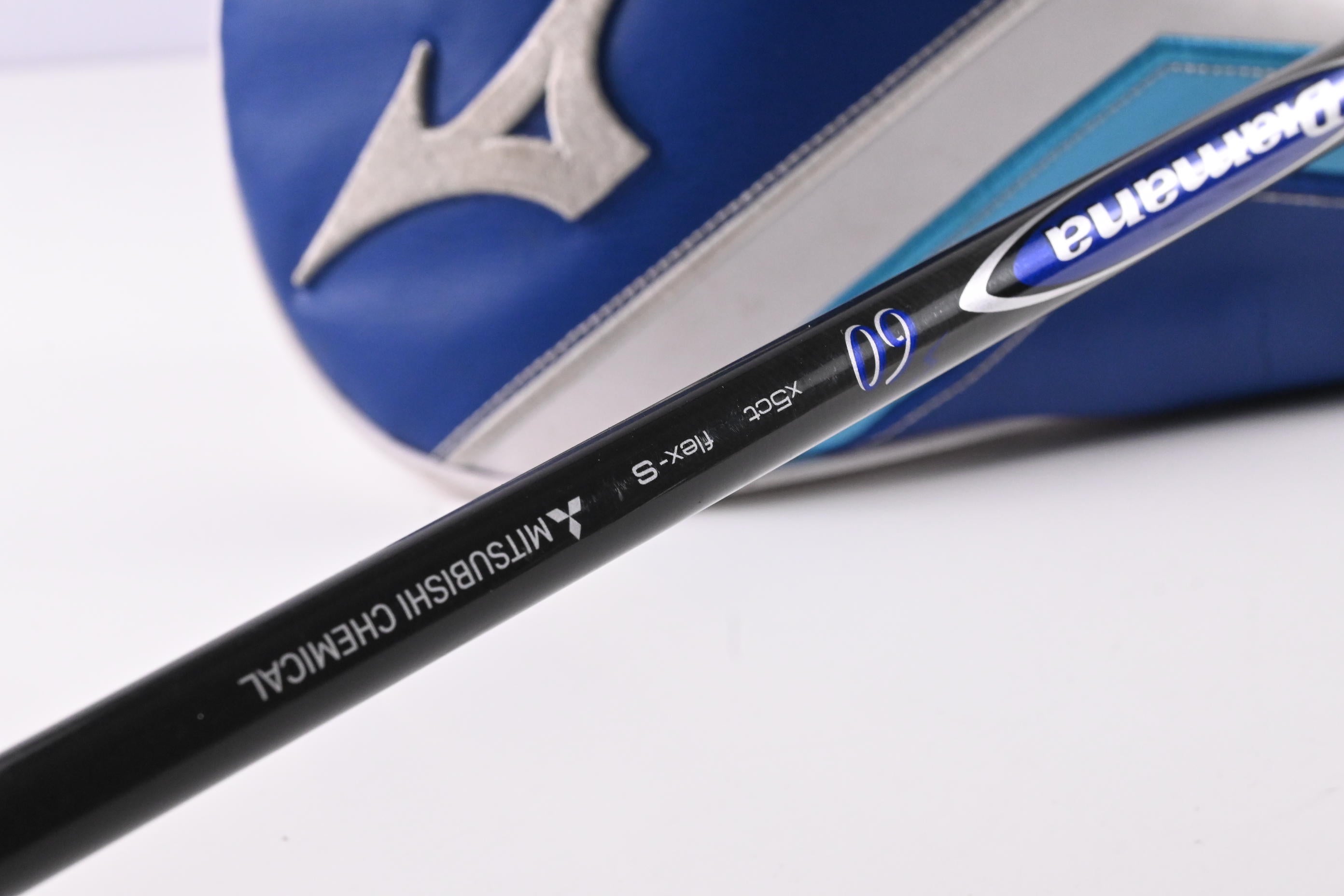 Mizuno ST-Max 230 Driver / 10.5 Degree / Stiff Flex Mitsubishi Diamana Blue 60