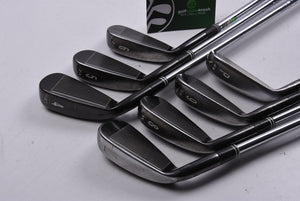 Cleveland CG16 Black Pearl Irons / 4-PW / Regular Flex Traction 85 Shafts