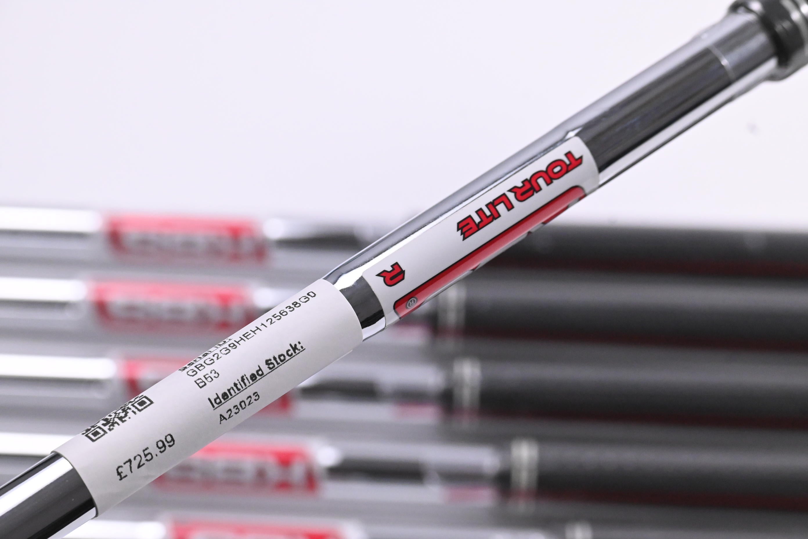 Cobra DS-Adapt Max Irons / 5-PW+GW / Regular Flex KBS Tour Lite Shafts