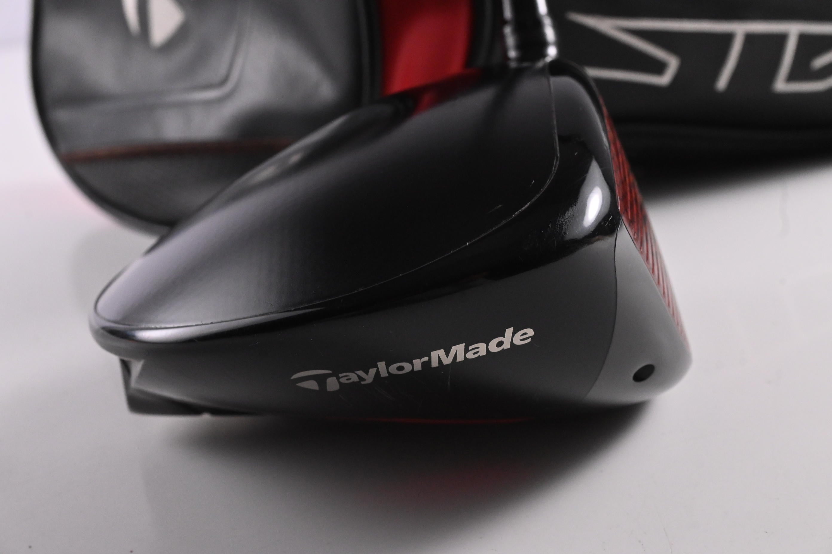 Taylormade Stealth HD Driver / 10.5 Degree / Regular Flex Speeder 45 Shaft