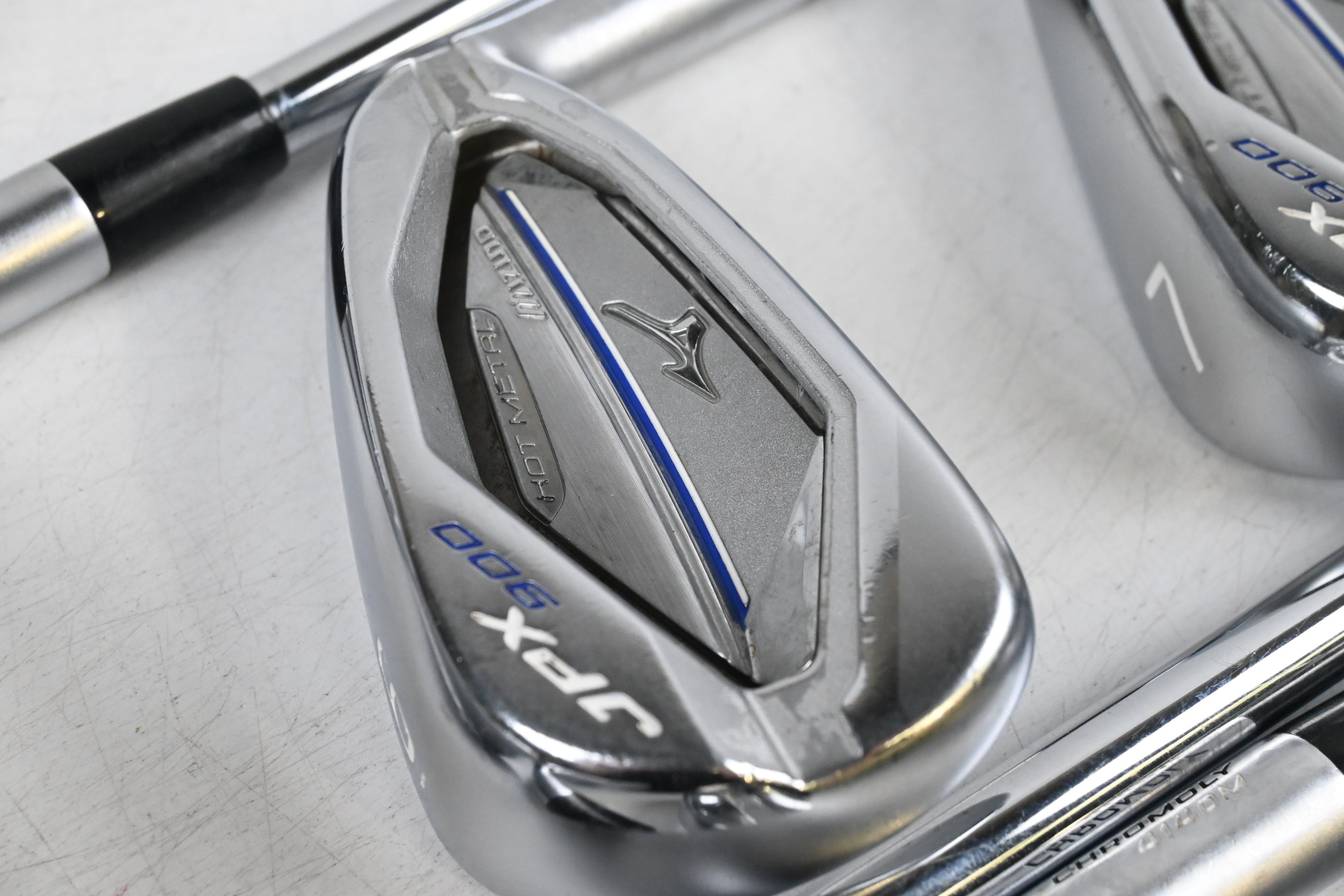 Mizuno JPX 900 Hot Metal Irons / 5-PW / Stiff Flex XP 105 S300 Shafts