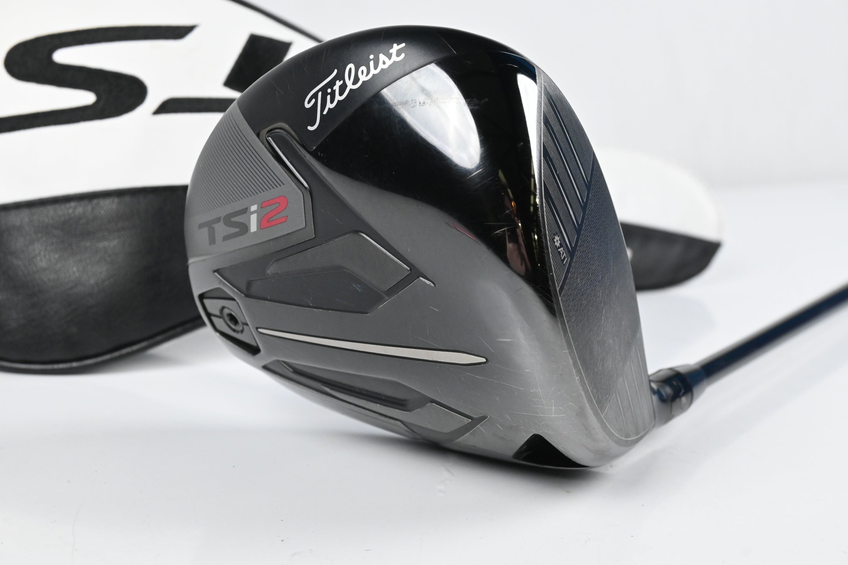 Titleist TSi2 Driver / 10 Degree / Regular Flex Hzrdus Smoke Black RDX 60 Shaft