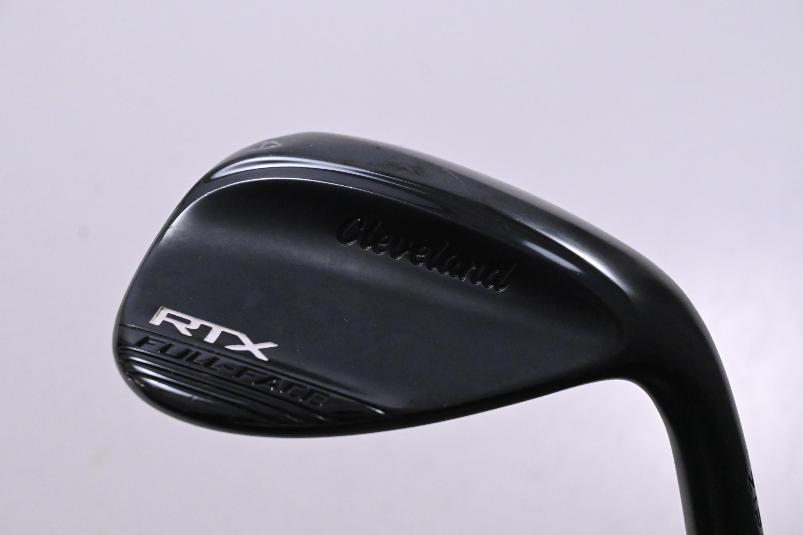 Cleveland RTX Full Face Sand Wedge / 54 Degree / Wedge Flex Dynamic Gold Spinner