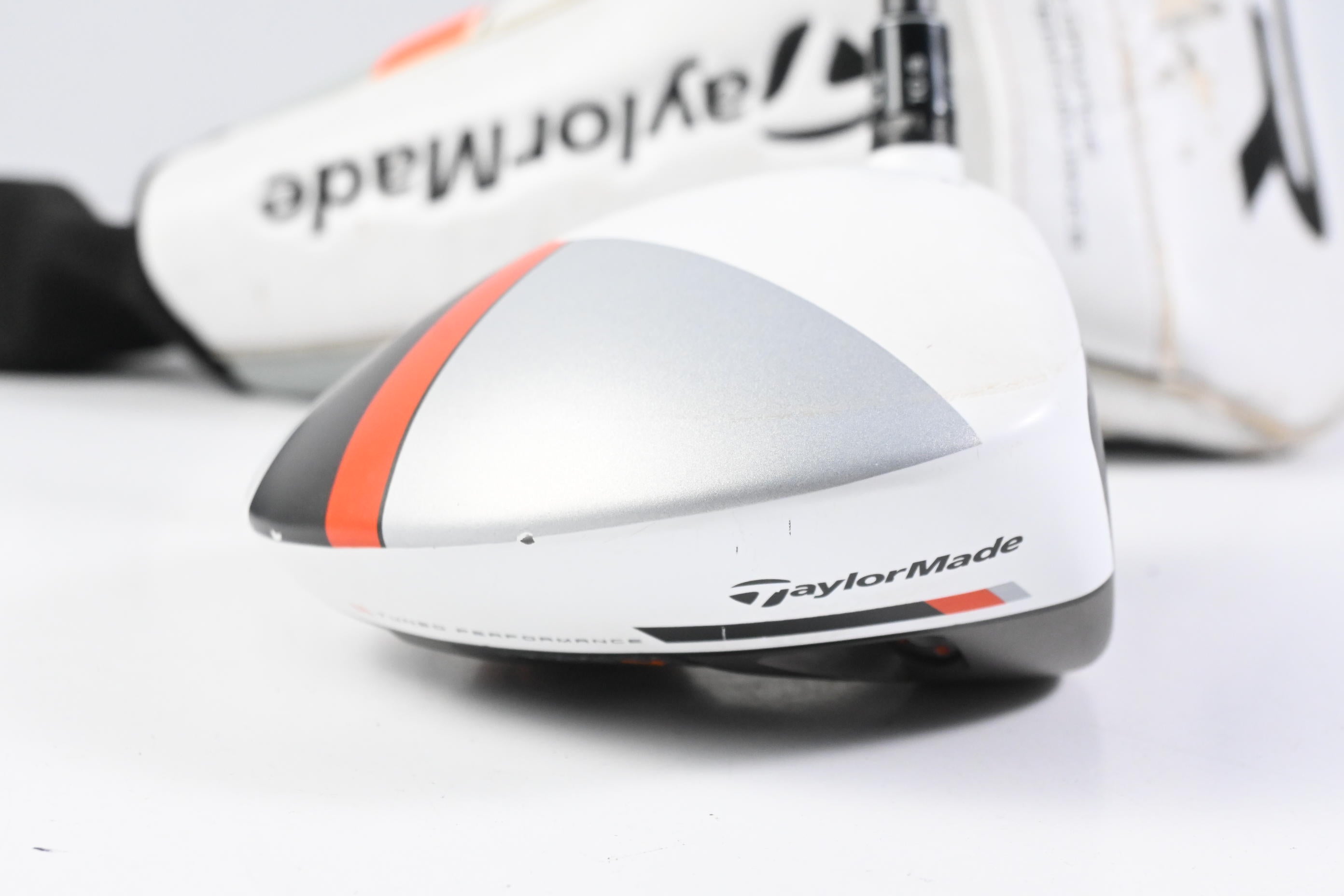 Taylormade R1 Driver / 9.5 Degree / Stiff Flex Aldila RIP Phenom 55 Shaft