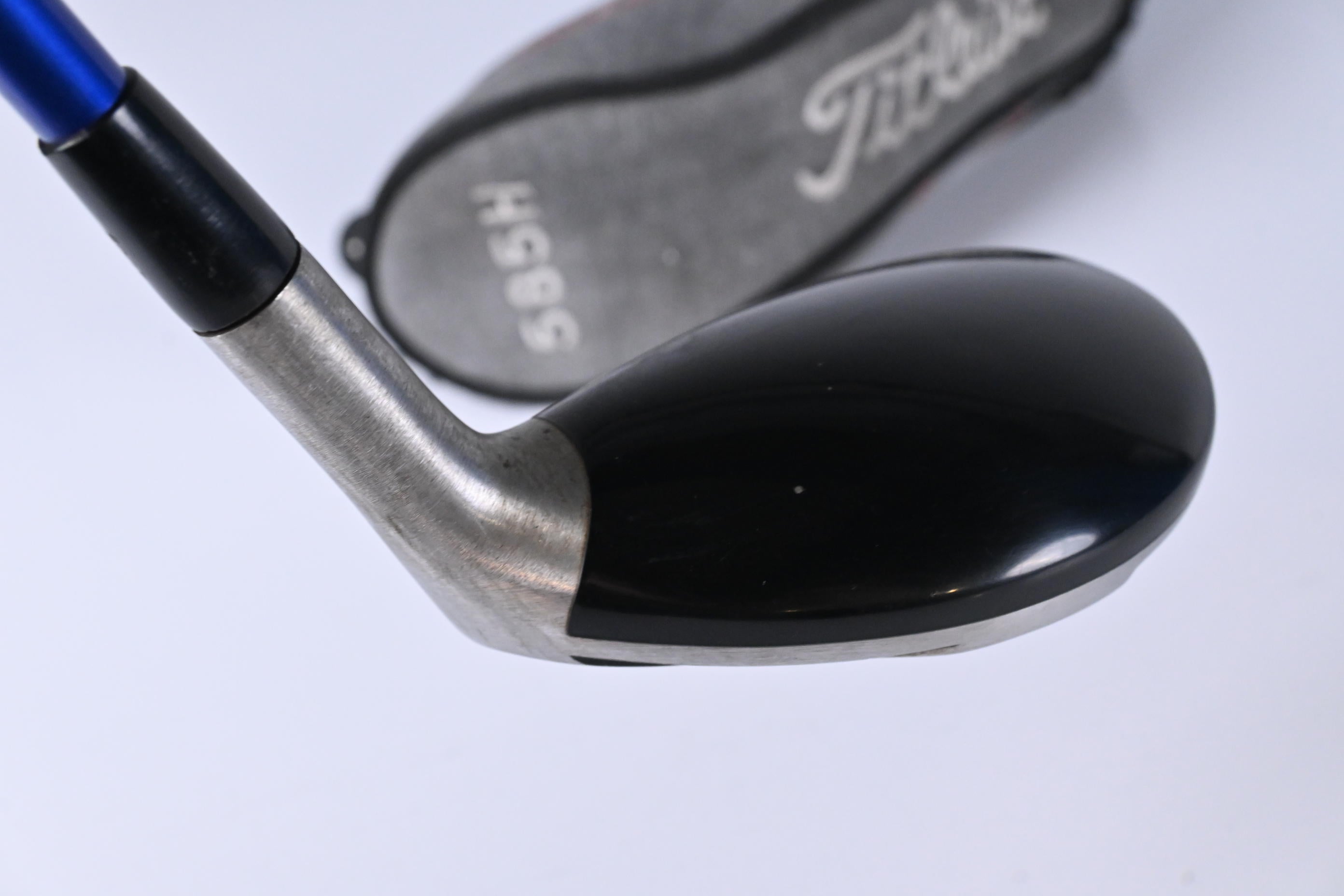 Titleist 585.H #3 Hybrid / 19 Degree / Stiff Flex Graphite Design YS 85 Shaft