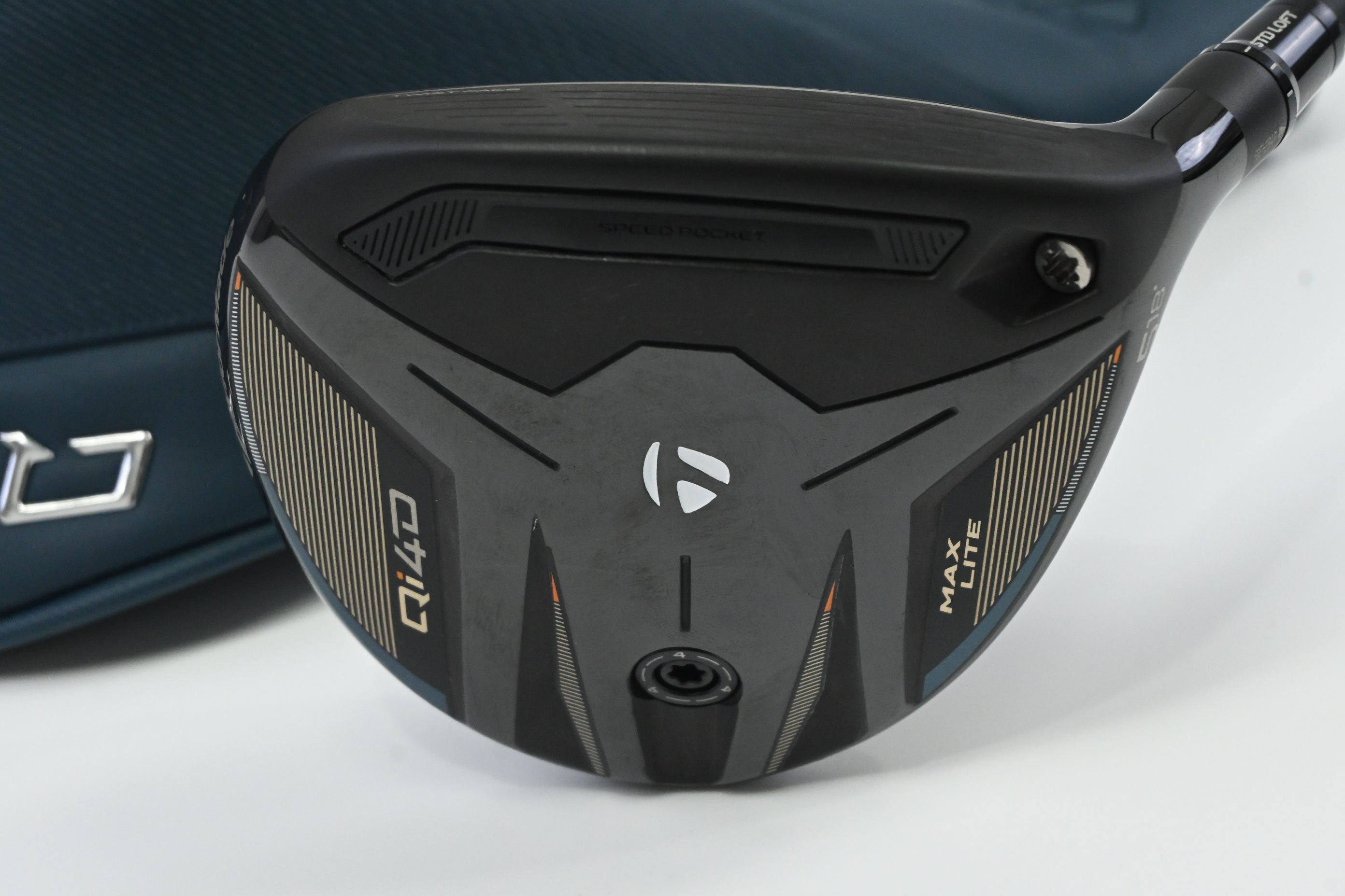 Taylormade Qi4D Max Lite #5 Wood / 18 Degree / Stiff Flex Reax Blue 60