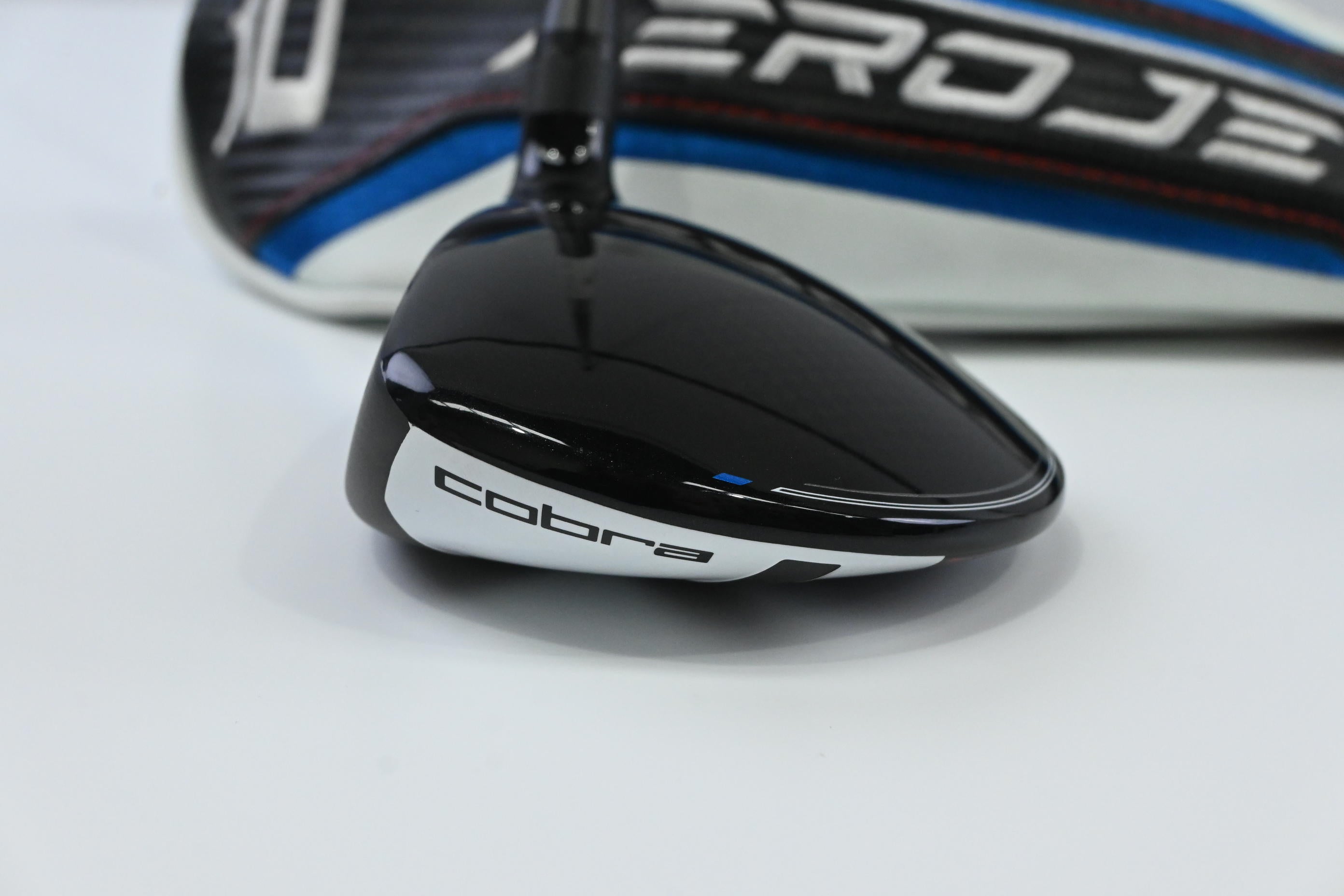 Left Hand Cobra Aerojet Max #3 Wood / 15.5 Degree / Regular Flex UST Helium 5