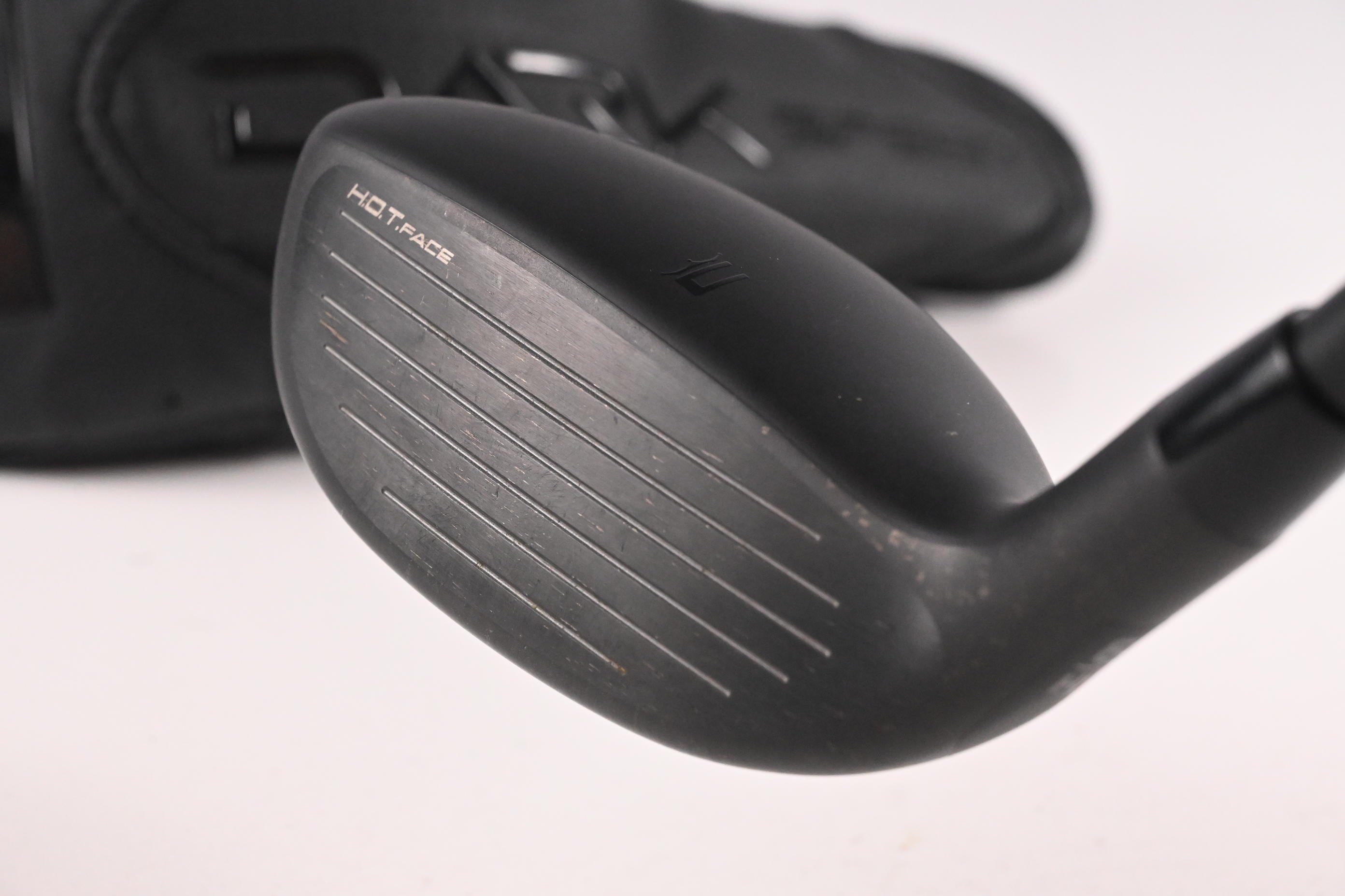 Cobra Darkspeed #3 Hybrid / 19 Degree / Regular Flex KBS PGI 75 Shaft