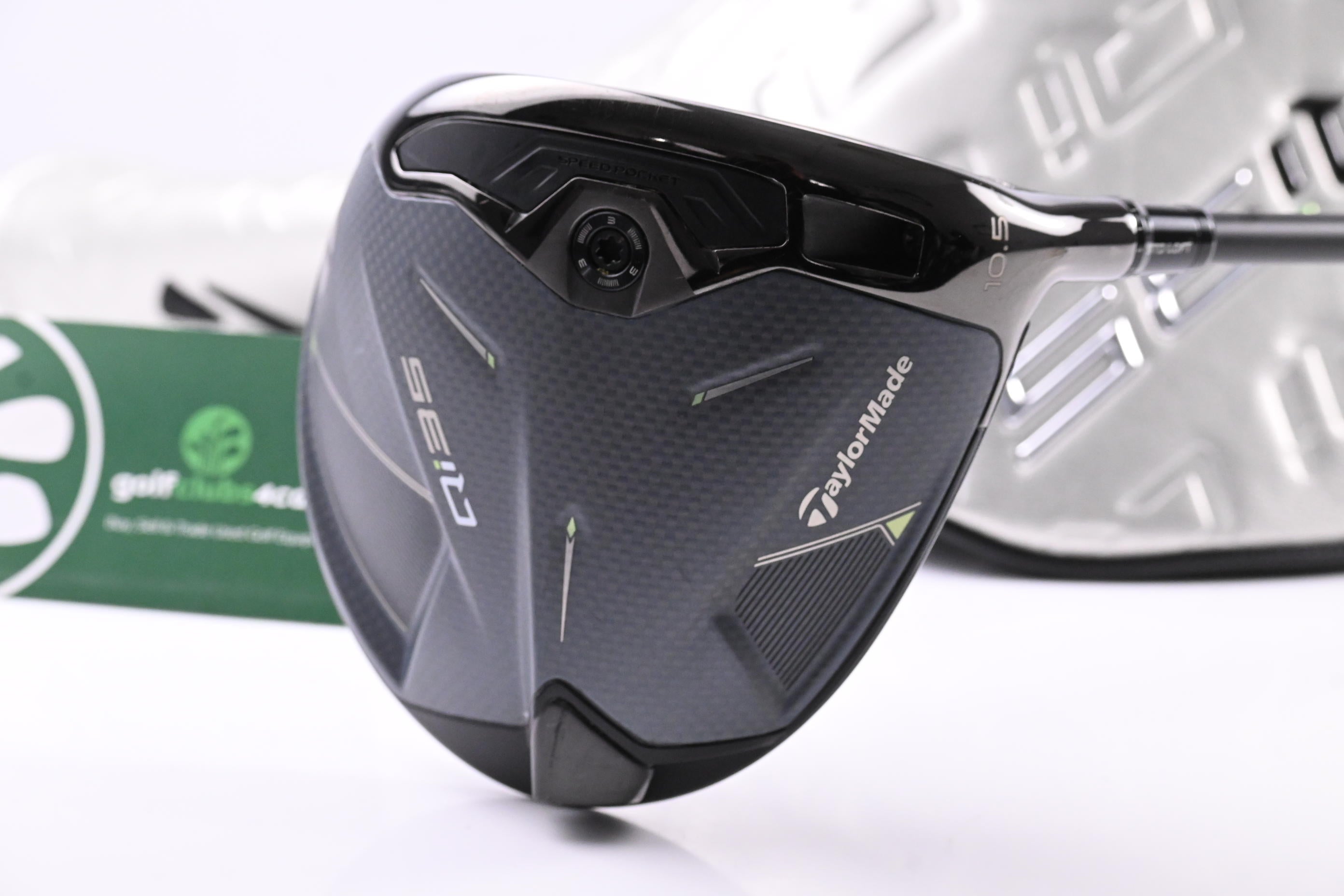 Taylormade Qi35 Driver / 10.5 Degree / Regular Flex Fujikura Ventus Blue 5 Shaft