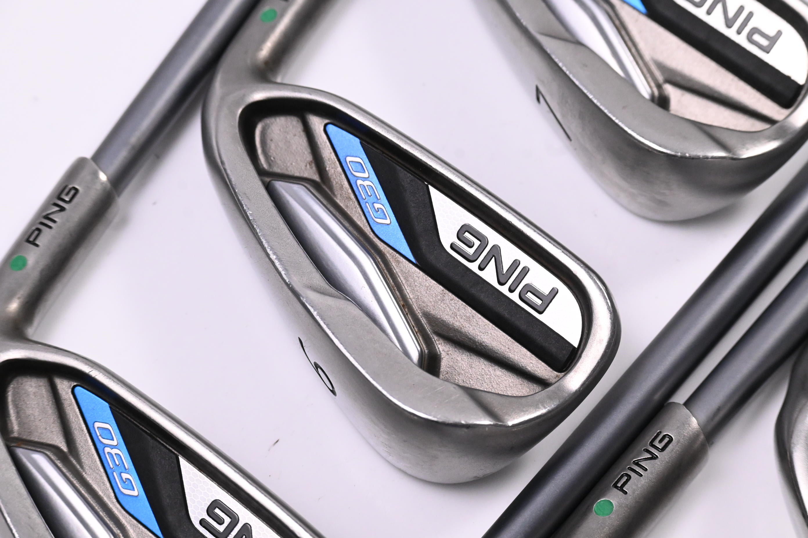 Ping G30 Irons / 5-PW+SW / Green Dot / Regular Flex Ping TFC 419 Shafts