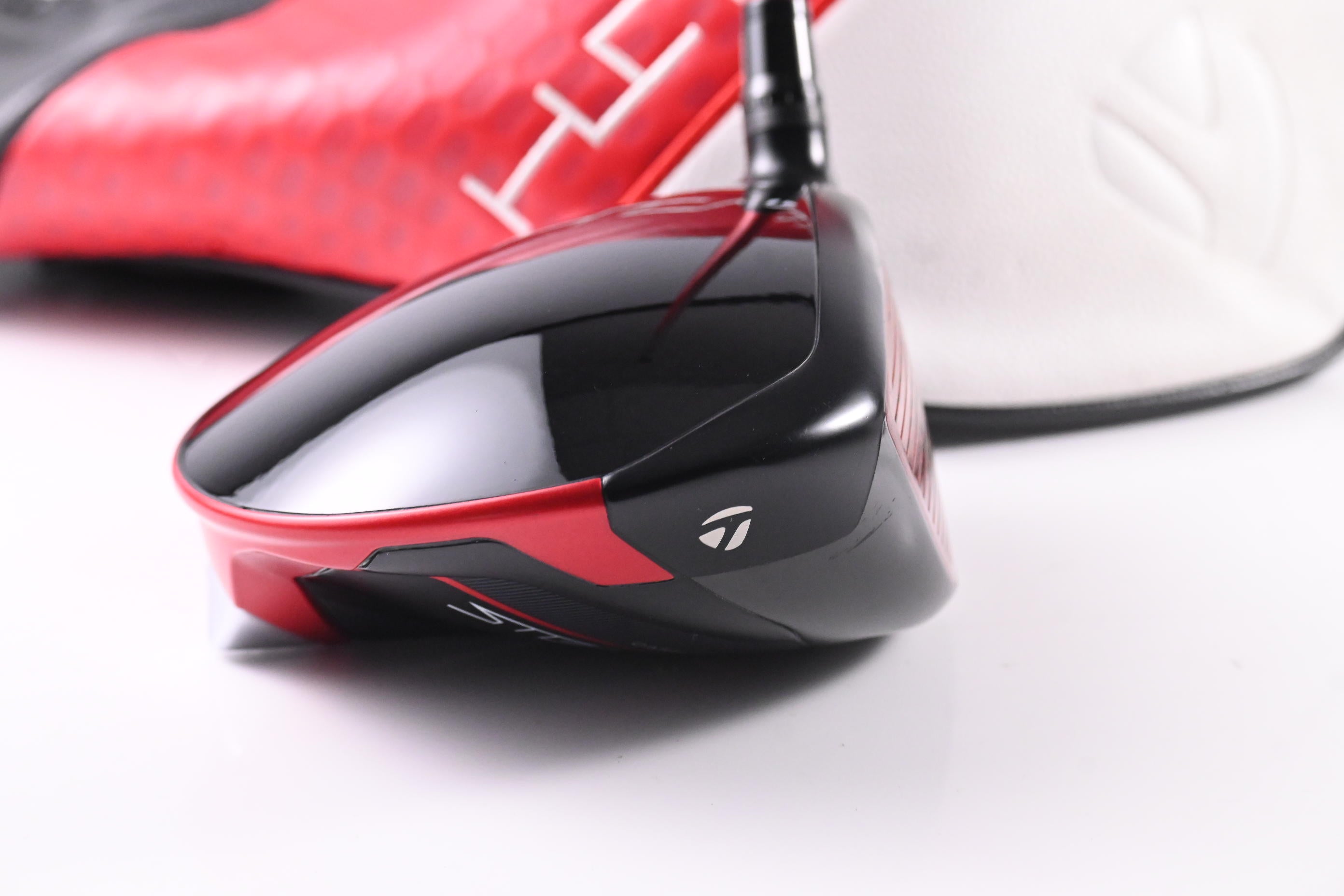 Taylormade Stealth 2 Driver / 10.5 Degree / Stiff Flex Fujikura SpeederNX 60 Shaft