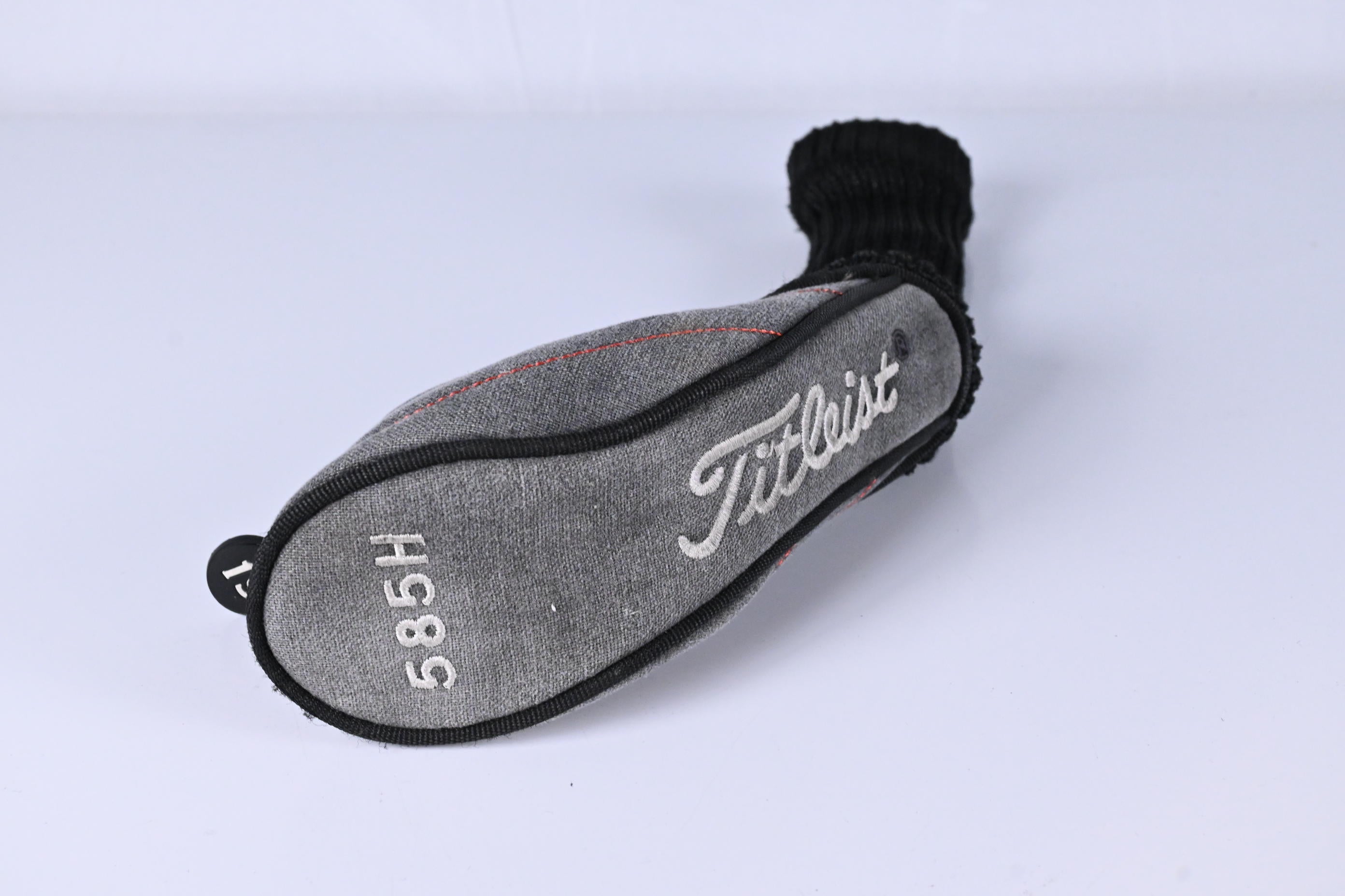 Titleist 585.H #3 Hybrid / 19 Degree / Stiff Flex Graphite Design YS 85 Shaft