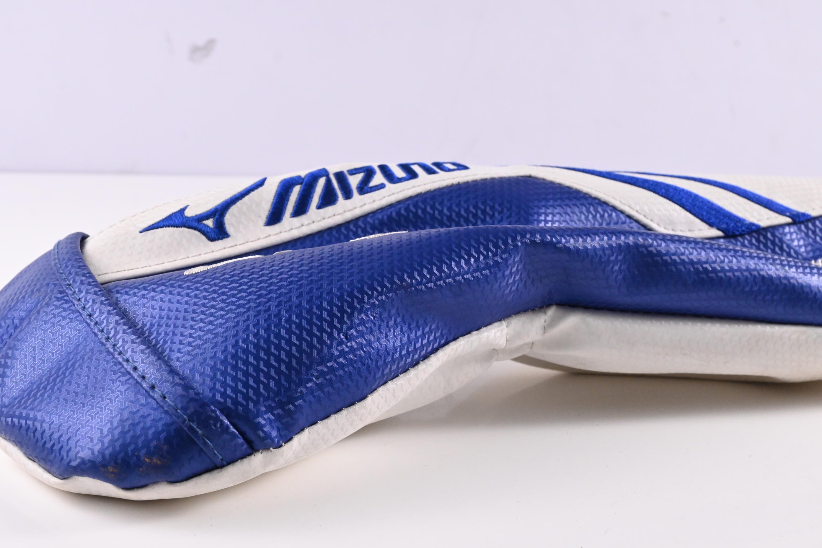 Mizuno JPX 900 Driver / 8.5-10.5 Degree / Regular Flex Fujikura Speeder 569