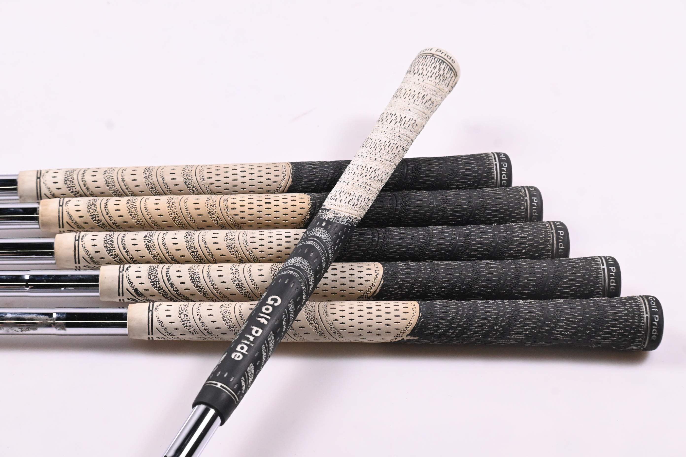 Titleist 714 CB Irons / 4-9i / X-Flex Dynamic Gold X100U Shafts