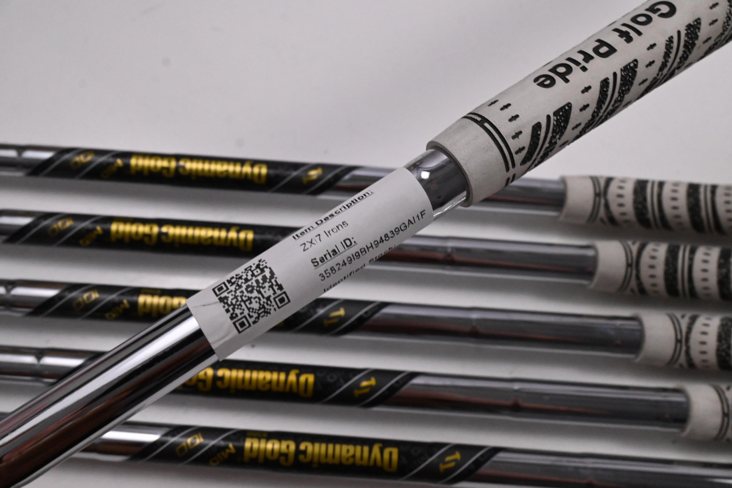 Srixon ZXi7 Irons / 5-PW / Regular Flex Dynamic Gold MID 100 S300 Shafts