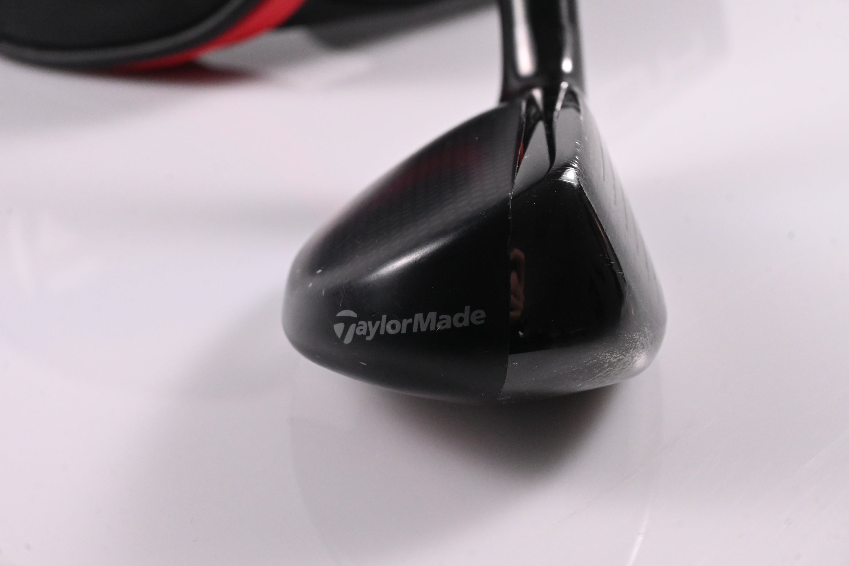 Taylormade Stealth Plus #3 Hybrid / 19.5 Degree / Stiff Flex HZRDUS Smoke RDX