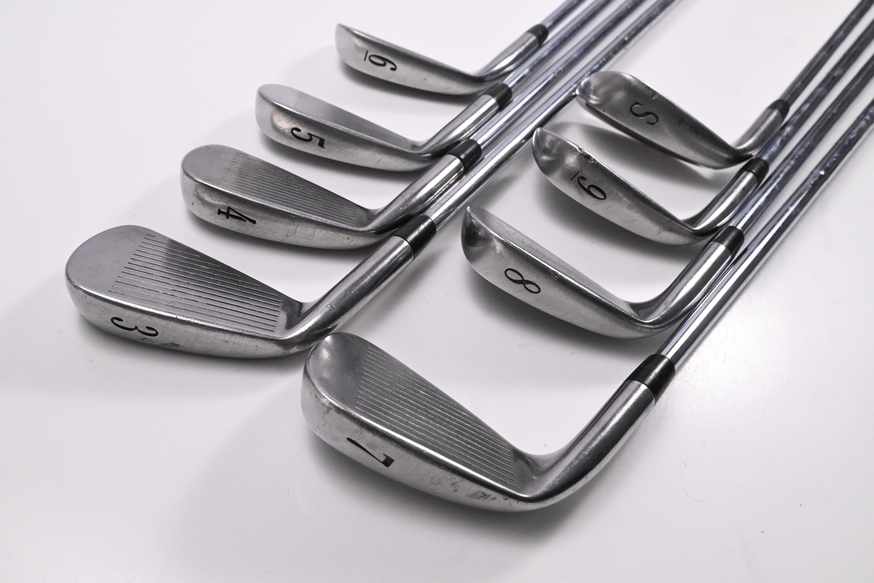 Titleist DCI 981 Irons / 3-9I+SW / Stiff Flex True Temper Dynamic Gold S300