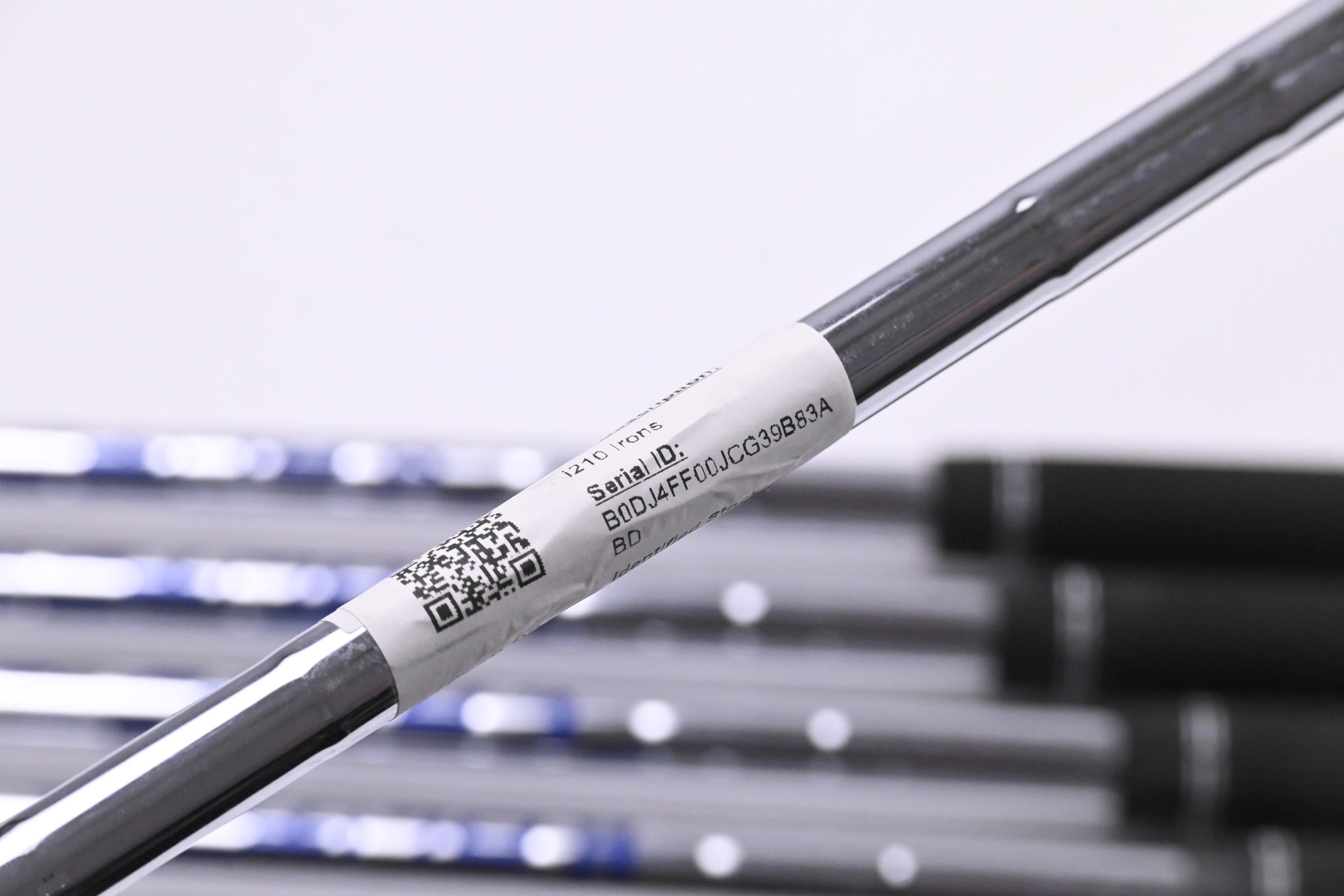 Ping i210 Irons / 6-PW / Black Dot / Regular Flex Ping AWT 2.0 Shafts