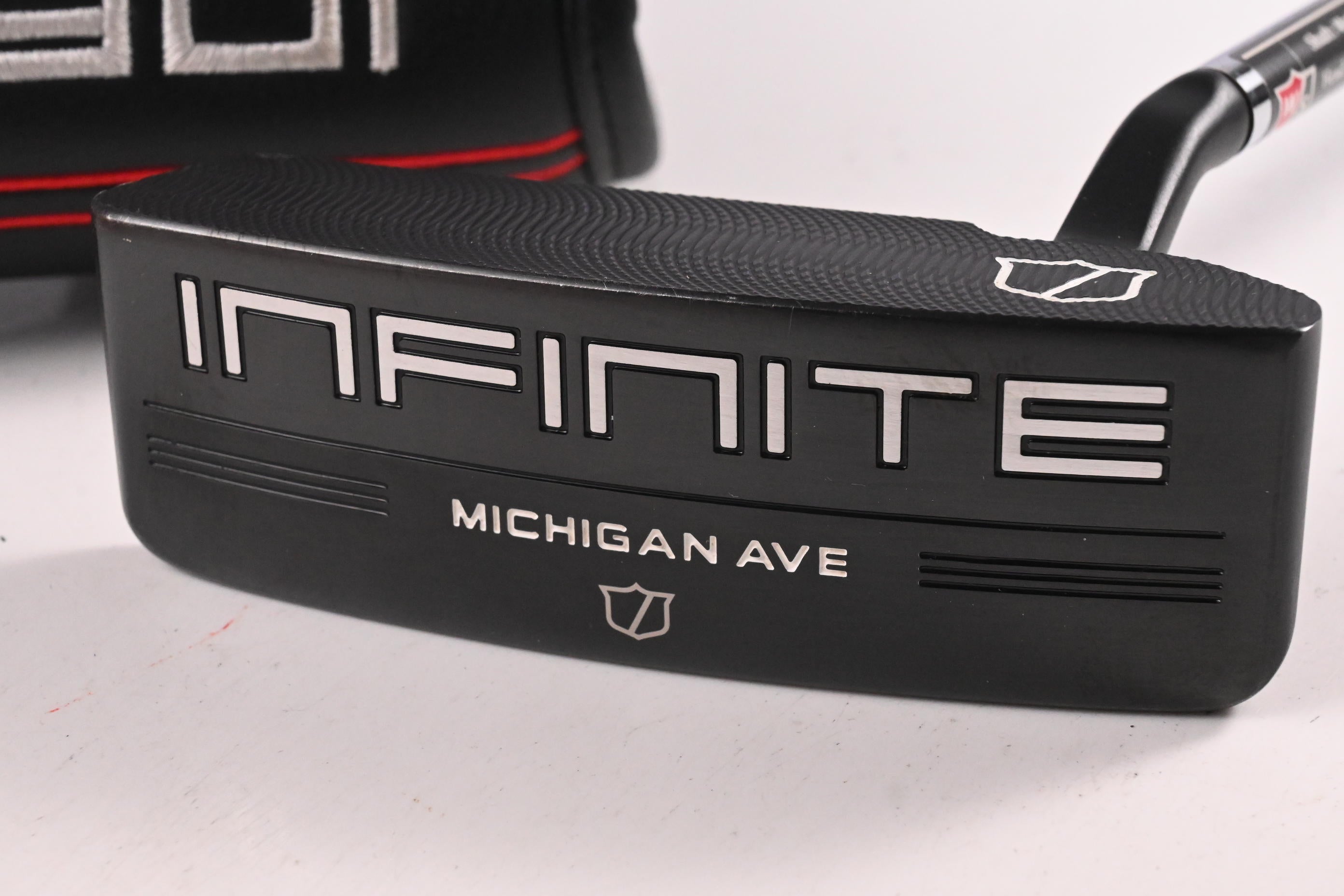 Wilson Infinite Michigan Ave 2024 Putter / 34 Inch