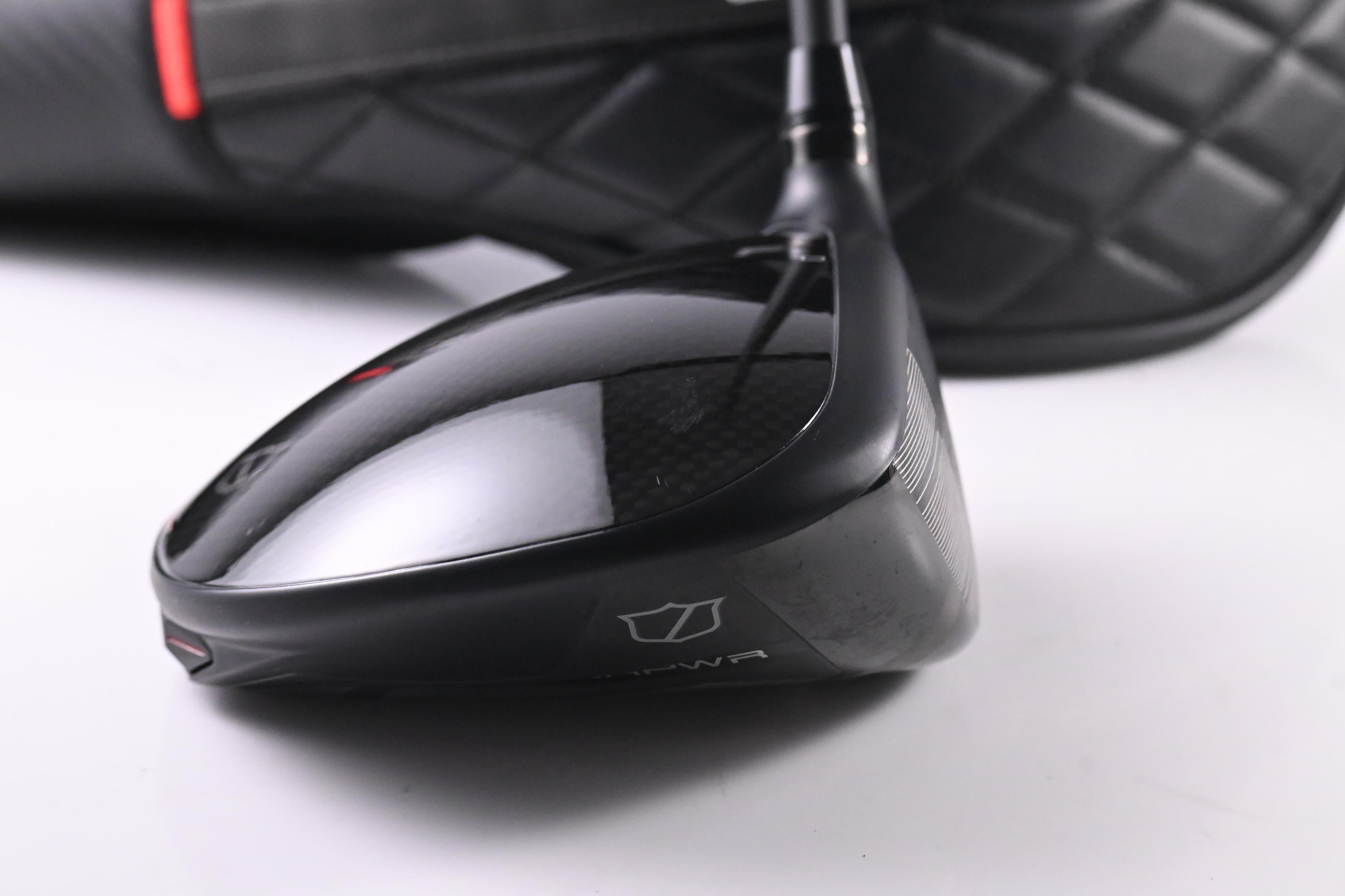 Wilson DYNAPWR Max+ Driver / 10.5 Degree / Stiff Flex HZRDUS Black 60 Shaft