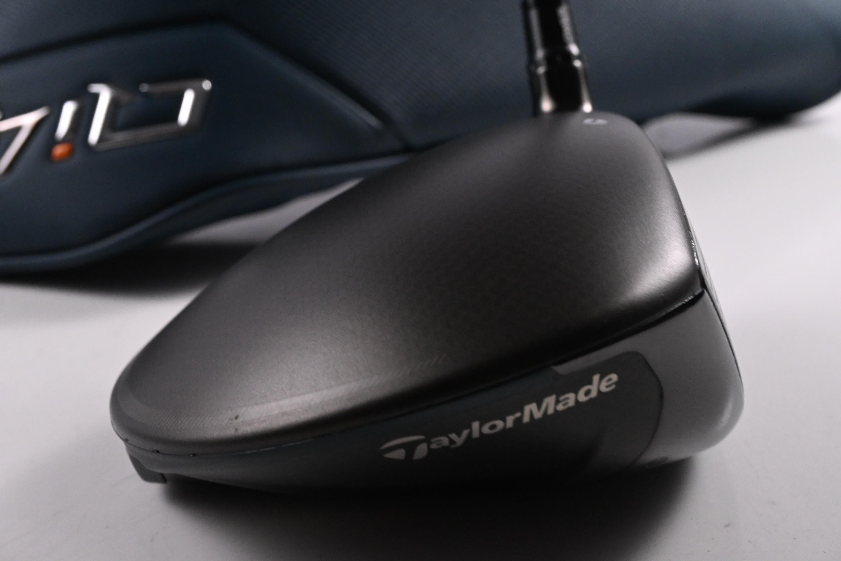 Taylormade Qi4D Driver / 9 Degree / Stiff Flex Hzrdus Gen5 Black 60 Shaft