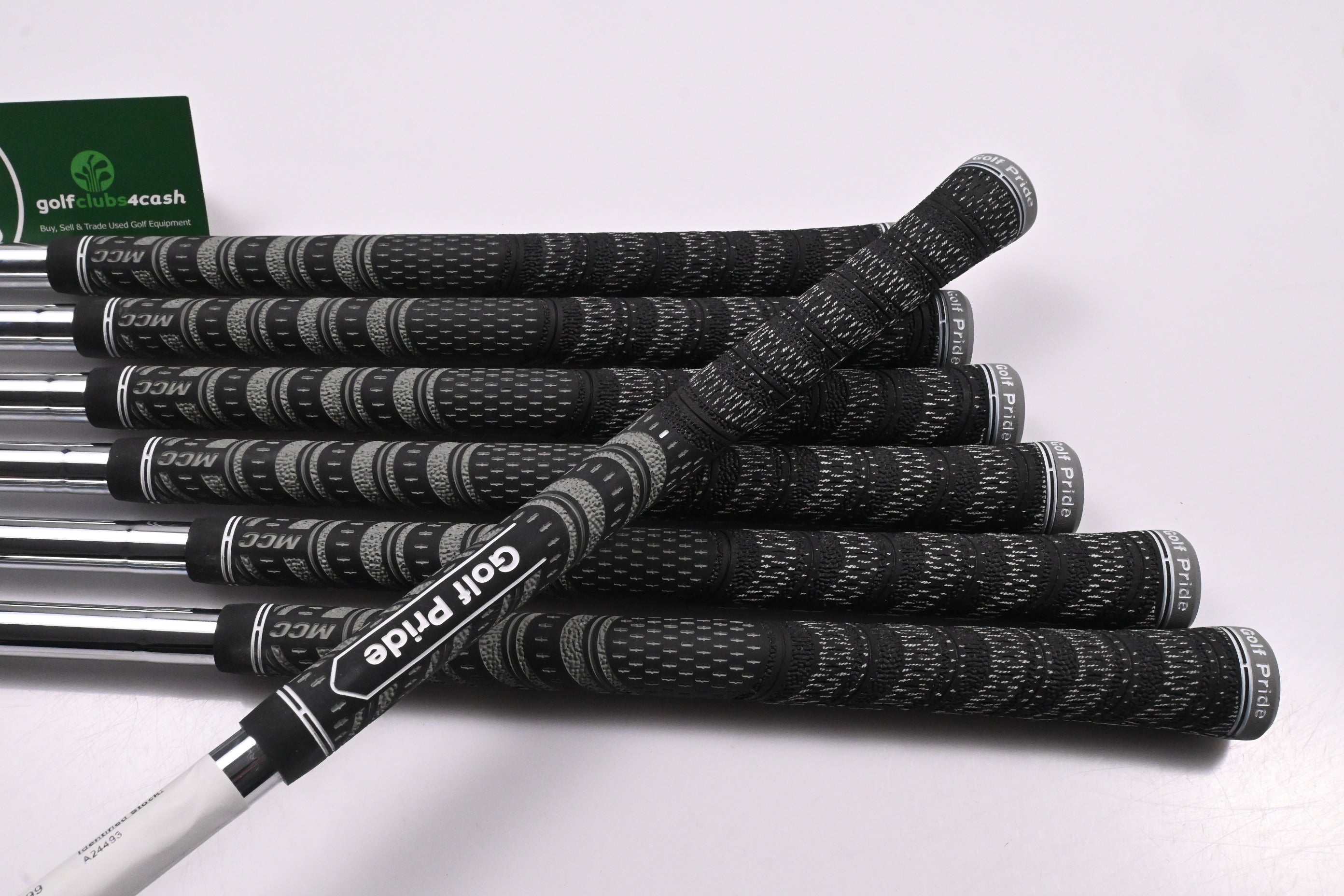 Mizuno Pro 245 Irons / 4-PW / Regular Flex Dynamic Gold MID 100 R300 Shafts