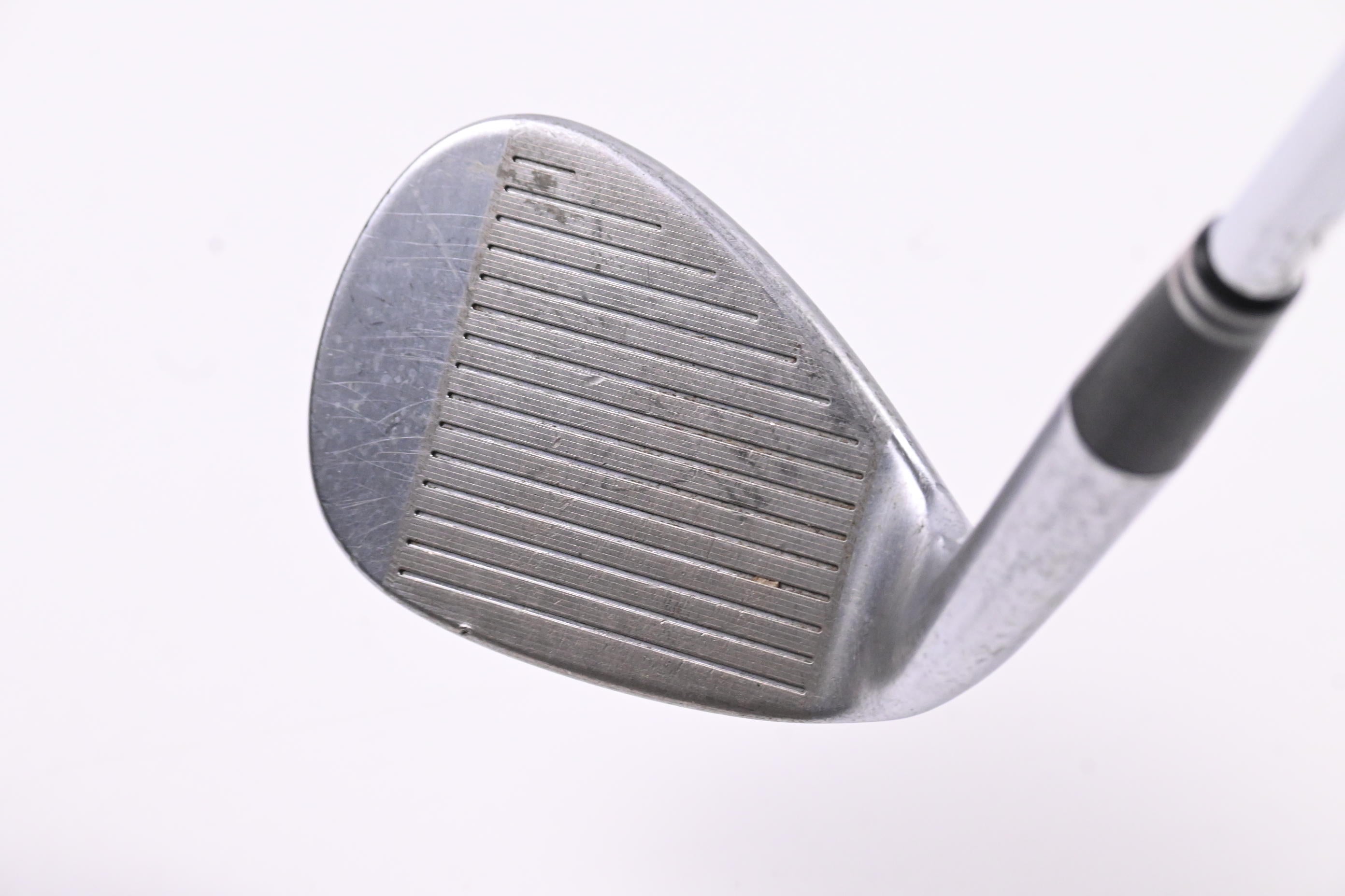 Cleveland 588 RTX Sand Wedge / 54 Degree / Wedge Flex Dynamic Gold Shaft