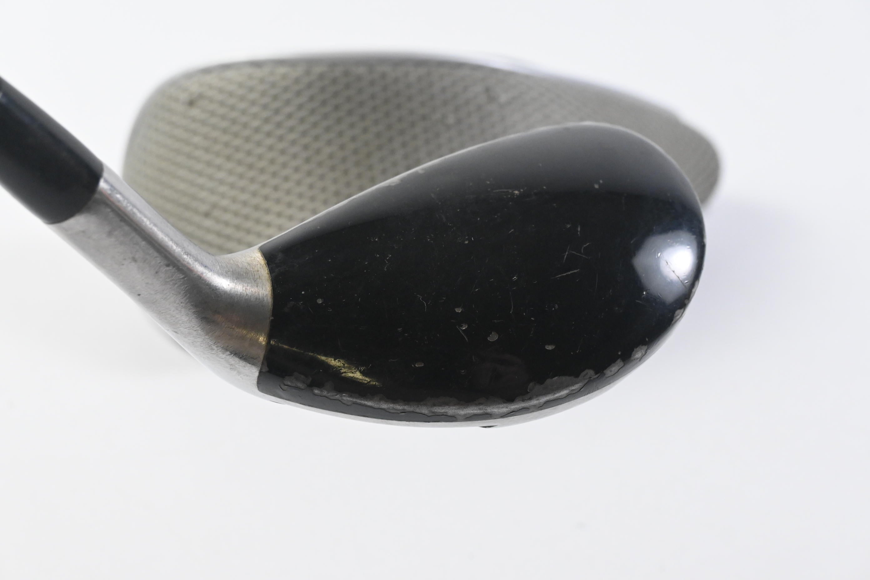 Titleist 585.H #4 Hybrid / 24 Degree / Stiff Flex Aldila NV Green 85 Shaft