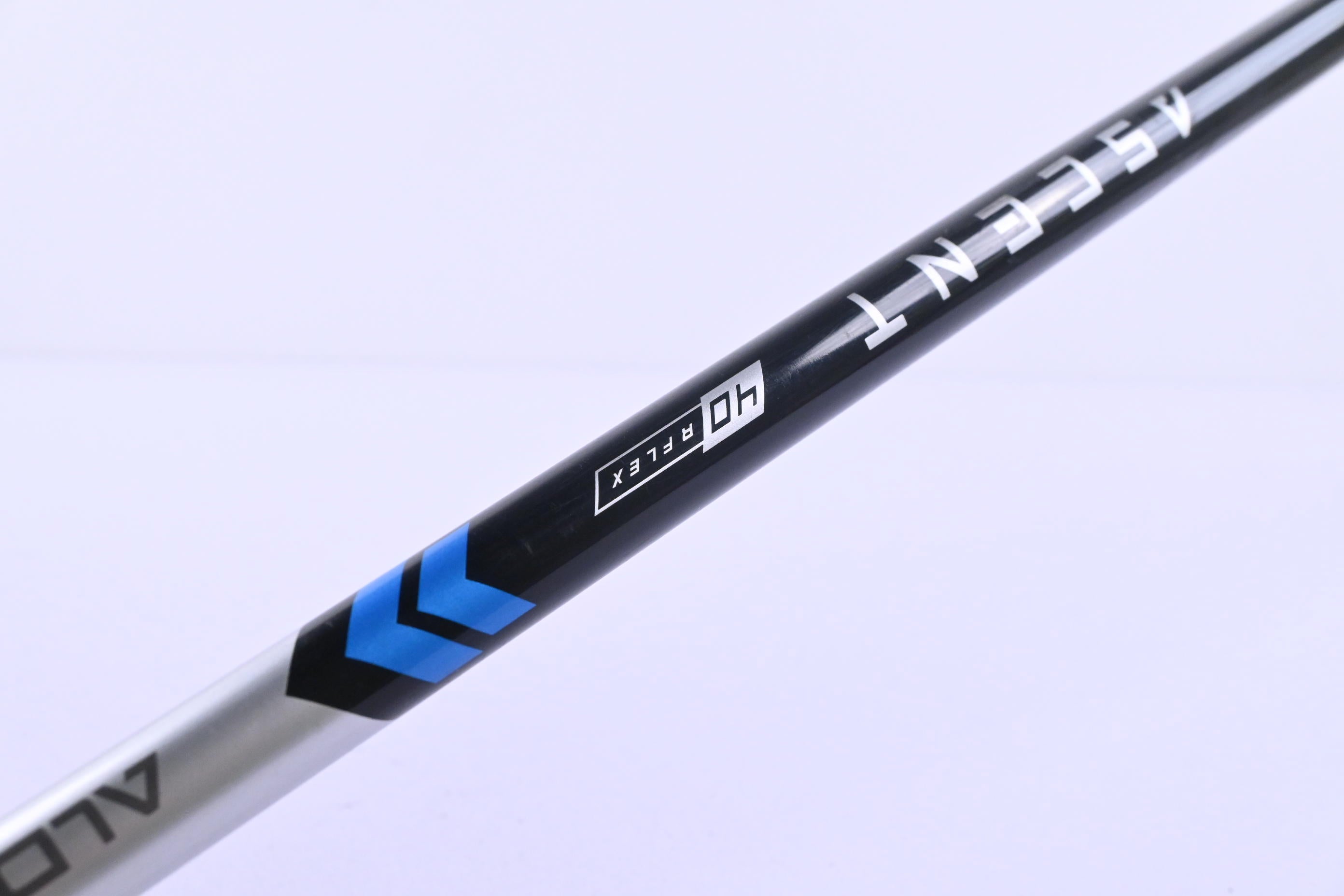 Cleveland Launcher XL Lite Driver / 10.5 Degree / Regular Flex Aldila Ascent 40