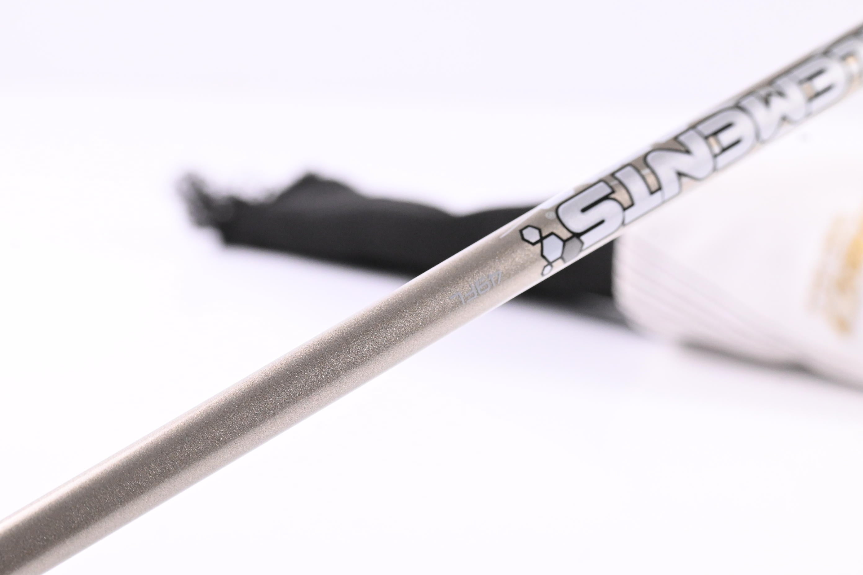 Ladies Wilson D350 #6 Hybrid / 28 Degree / Ladies Flex Elements Chrome 49 Shaft