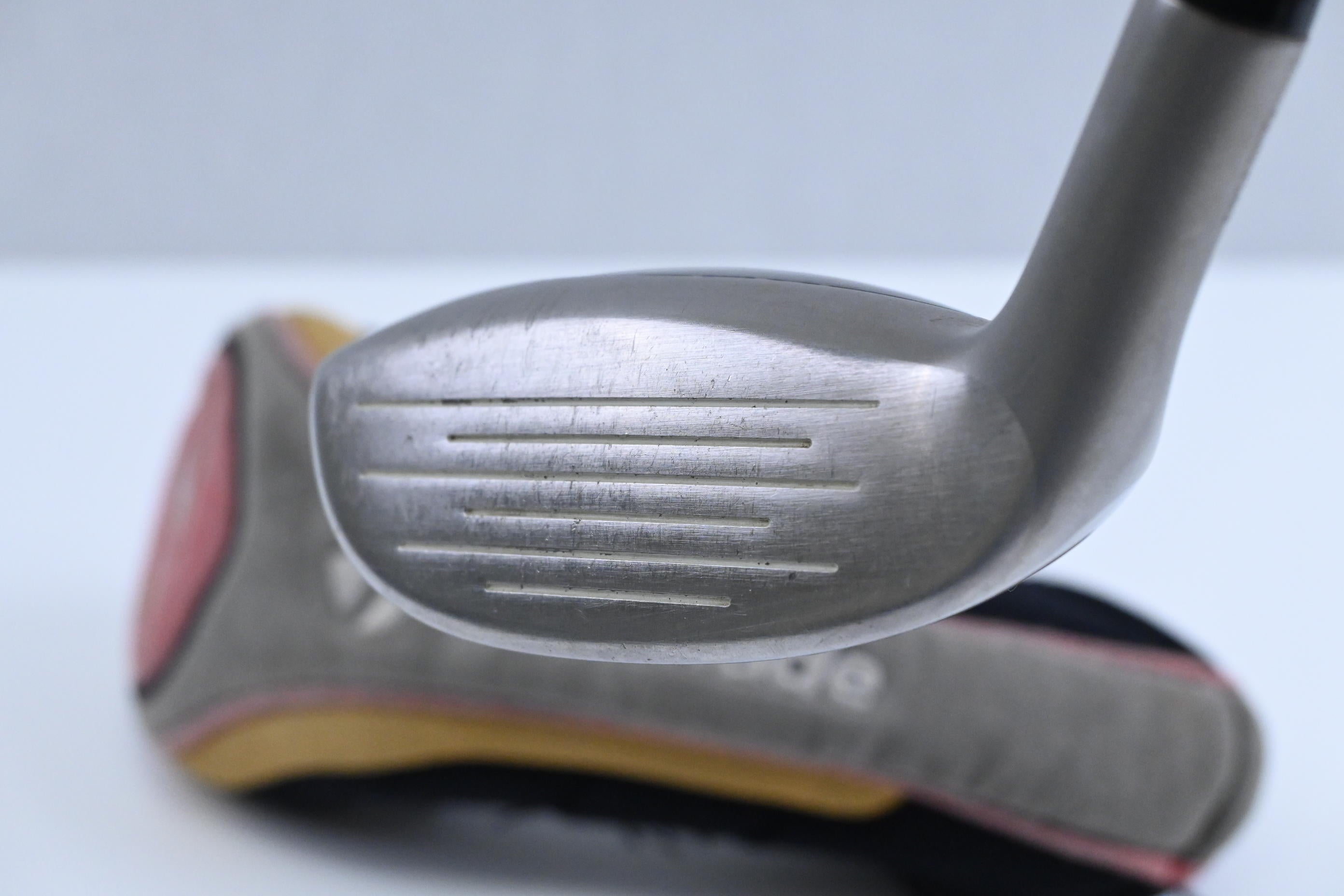 Taylormade R7 Draw #4 Hybrid / 22 Degree / Regular Flex Taylormade Reax 55