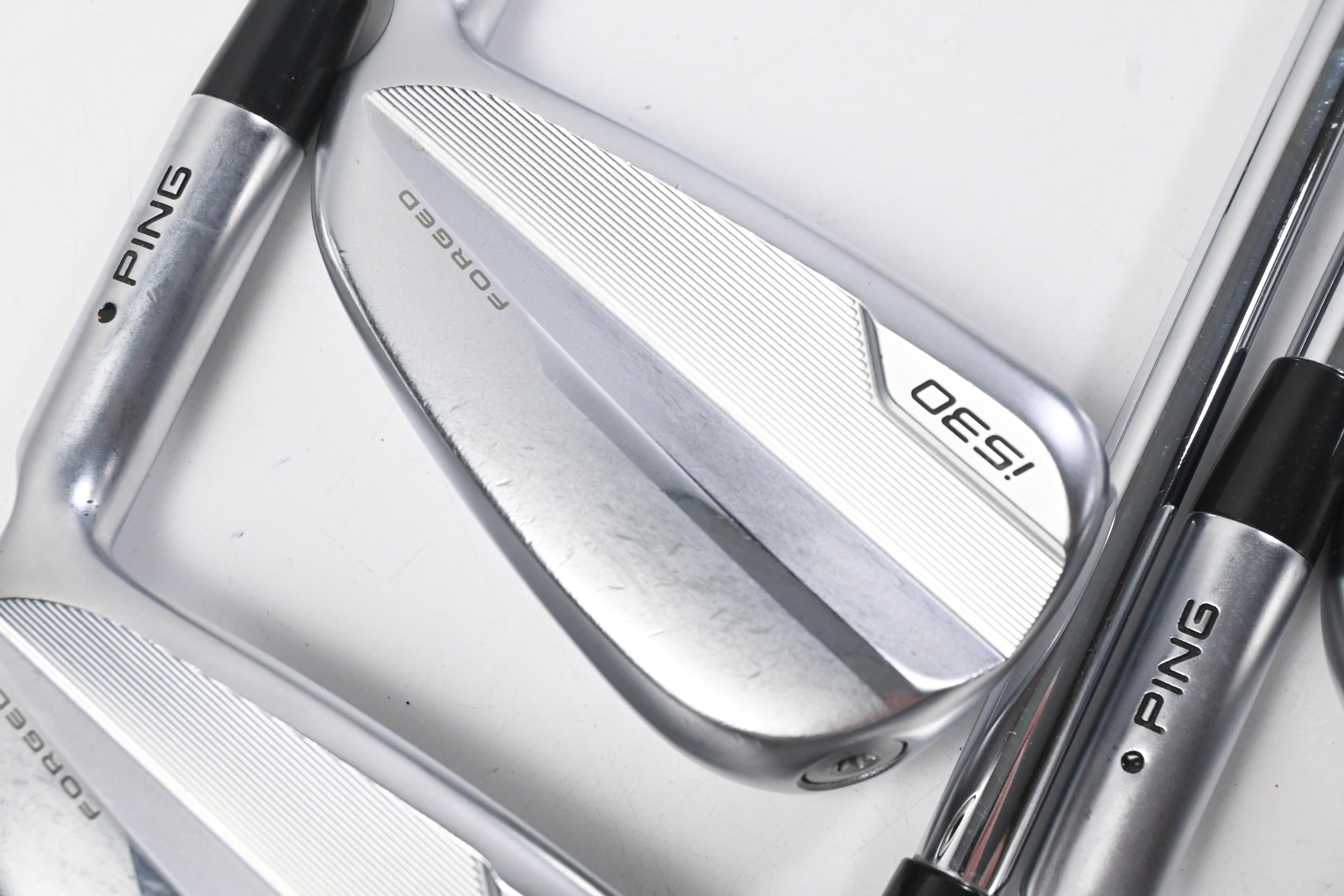 Ping i530 Irons / 6-PW / Black Dot / Stiff Flex Dynamic Gold Mid 100 S300 Shafts