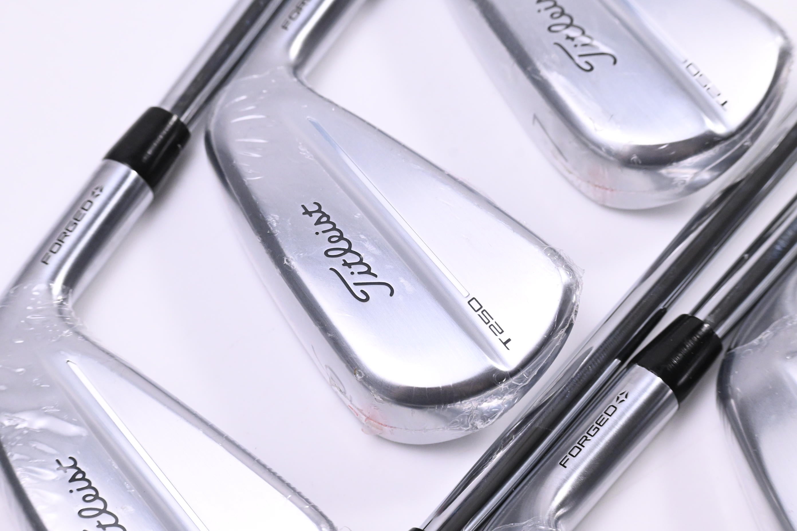 Titleist T250 2025 Irons / 5-PW+48° / Stiff Flex AMT Black Shafts