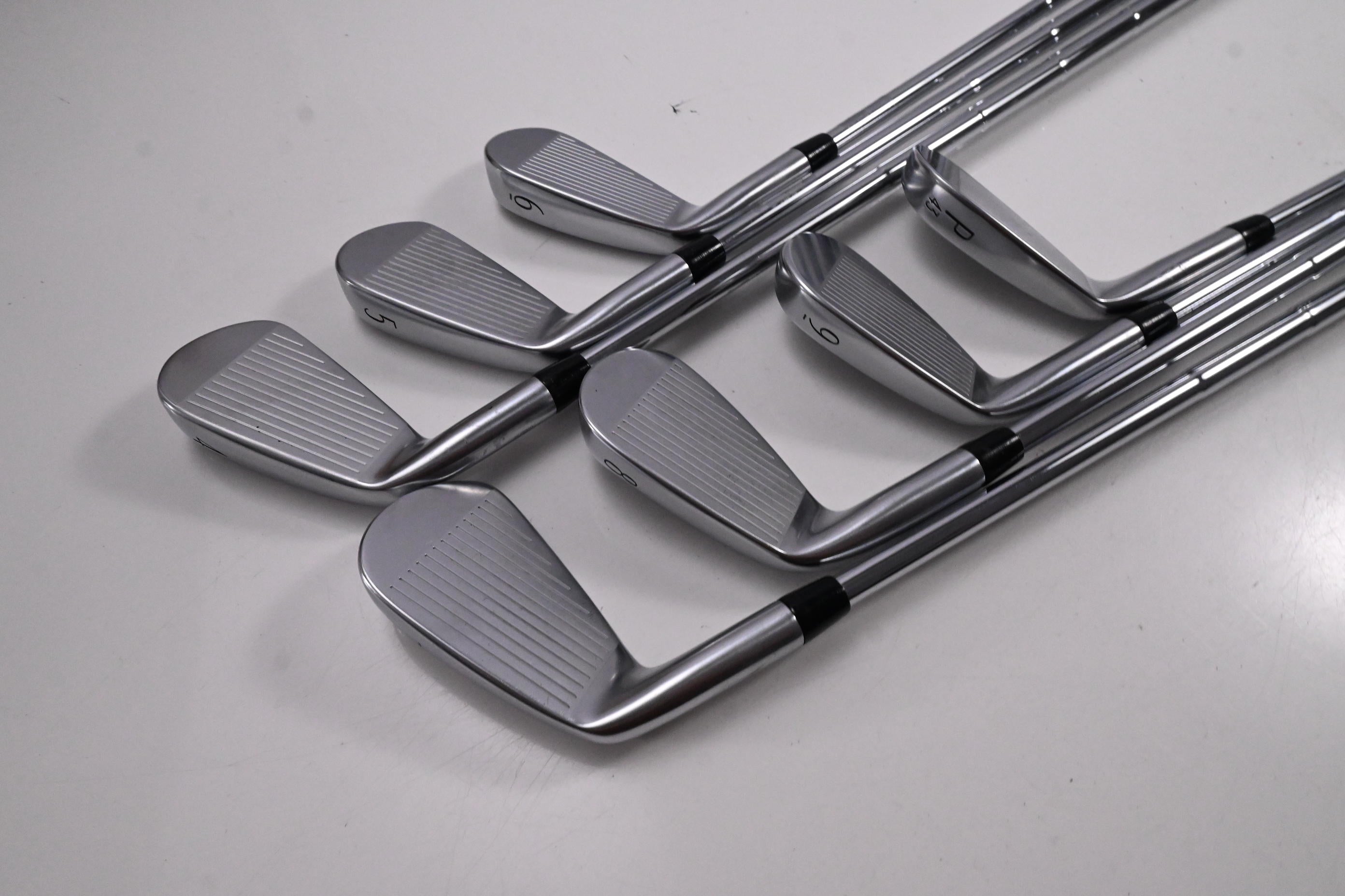 Titleist T250 2025 Irons / 4-PW / Stiff Flex AMT Silver Shafts