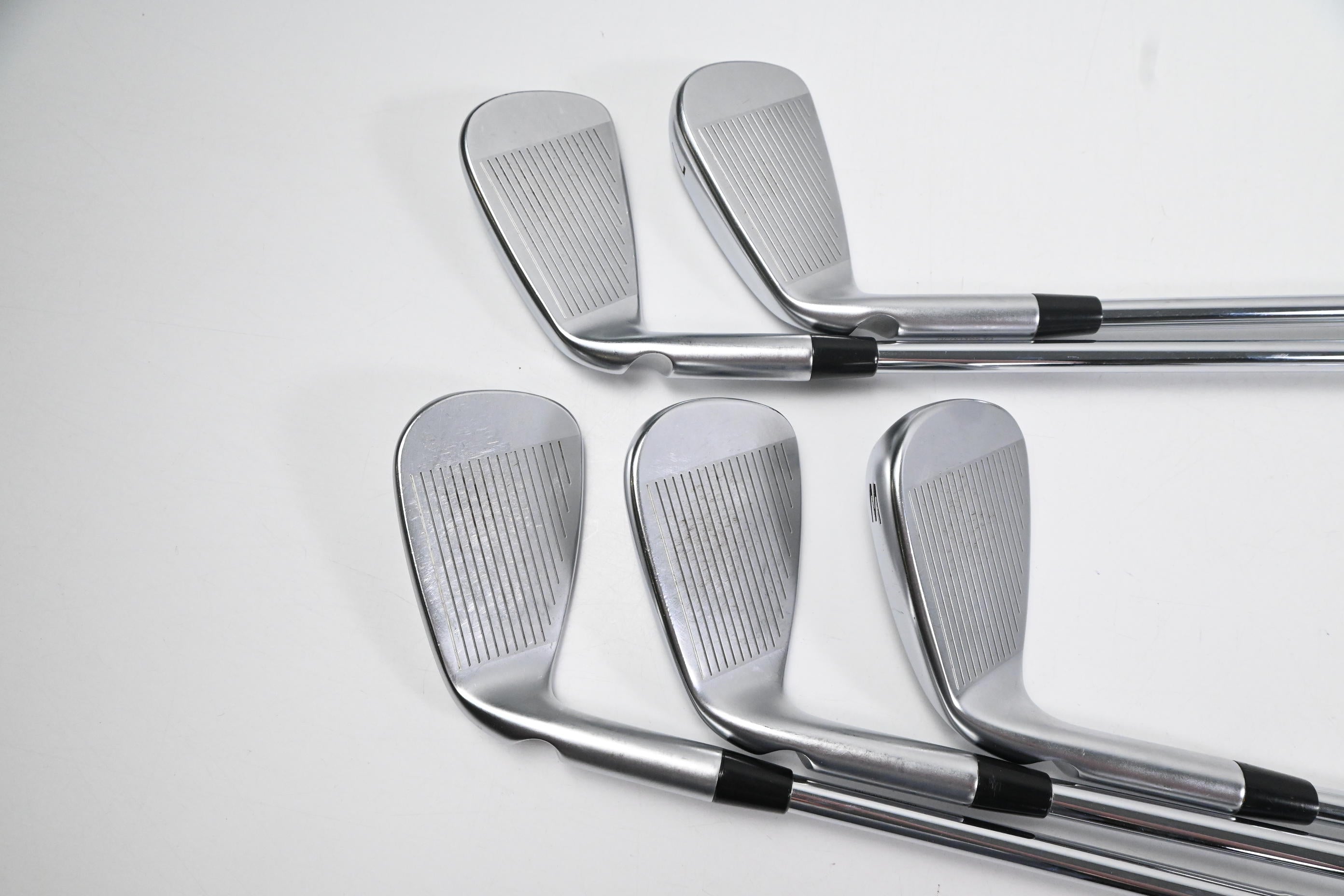 Ping i530 Irons / 6-PW / Black Dot / Stiff Flex Dynamic Gold Mid 100 S300 Shafts
