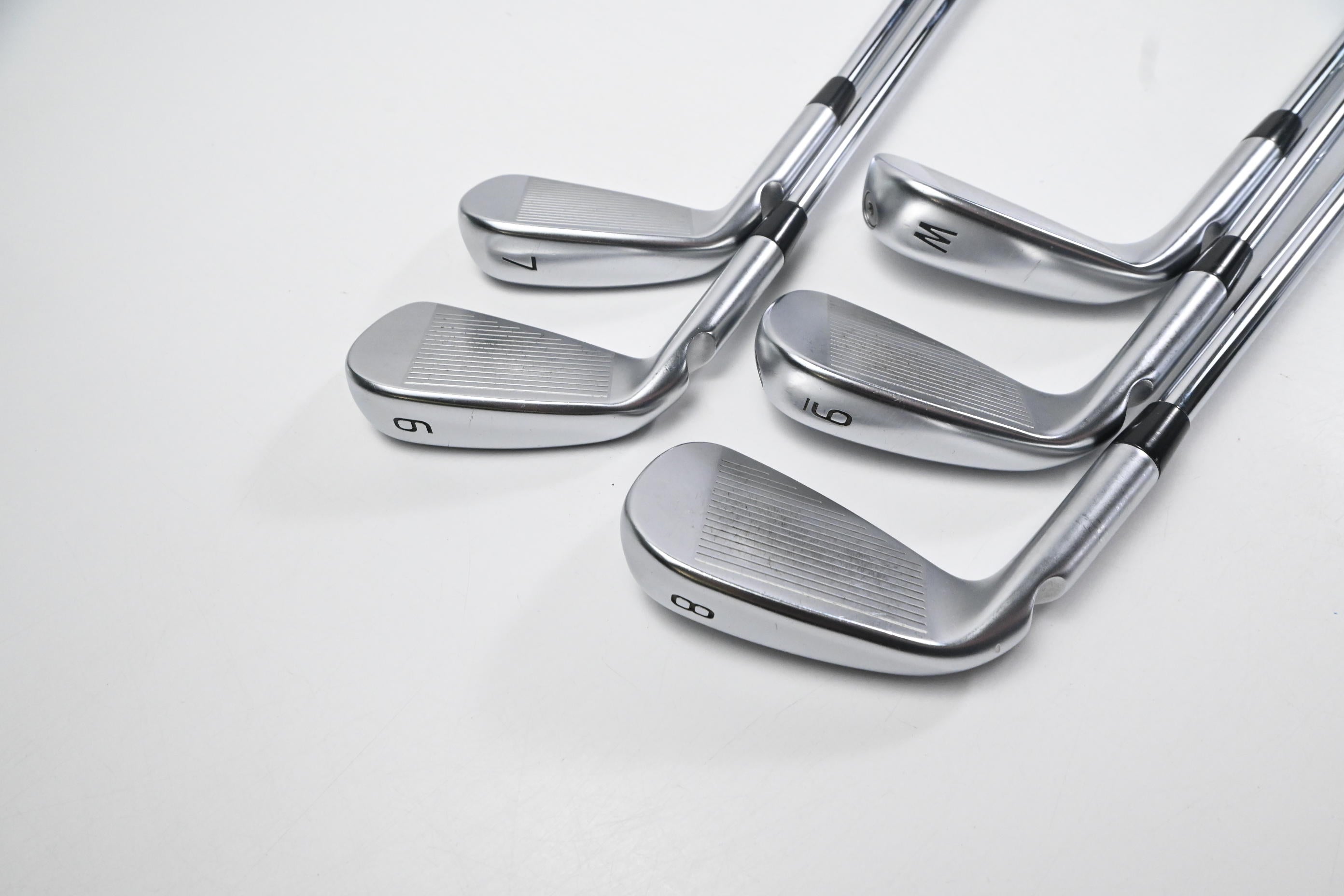 Ping i530 Irons / 6-PW / Black Dot / Stiff Flex Dynamic Gold Mid 100 S300 Shafts