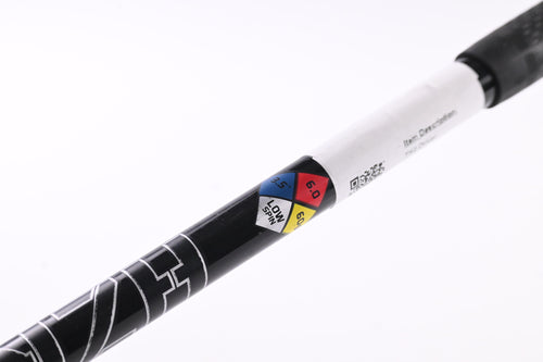Titleist TS2 Driver / 9.5 Degree / Stiff Flex HZRDUS Smoke RDX 60 Shaft